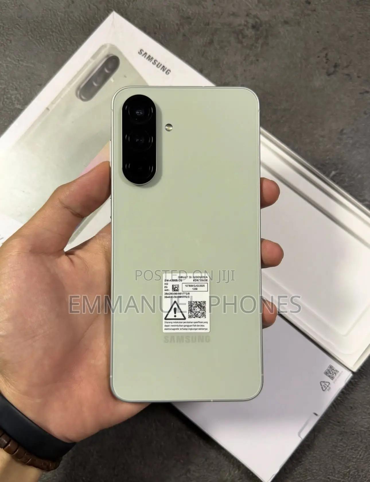 New Samsung Galaxy A56 256 GB Green