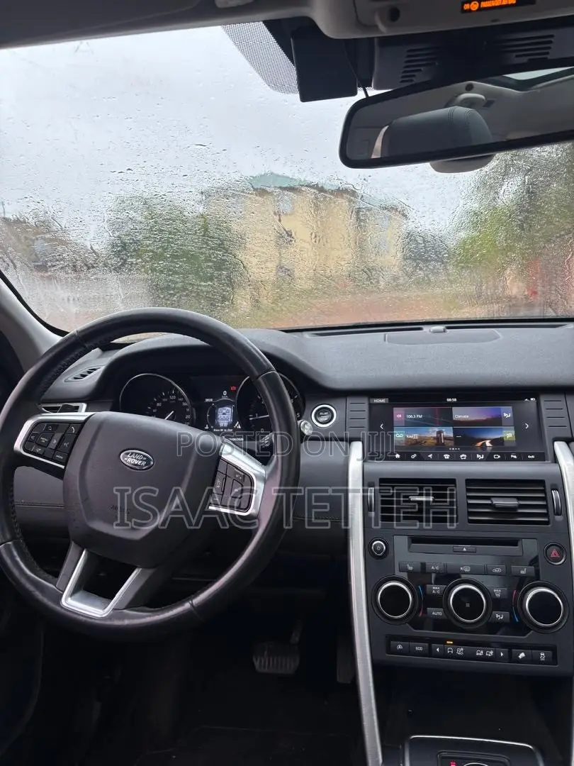 Land Rover Discovery Sport HSE LUX 2017 White