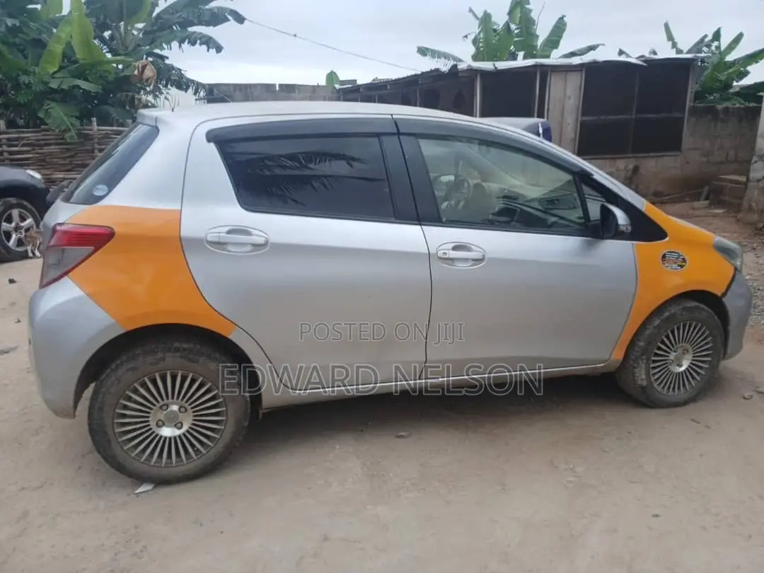 Toyota Vitz 1.3 AWD 3dr 2015 Silver