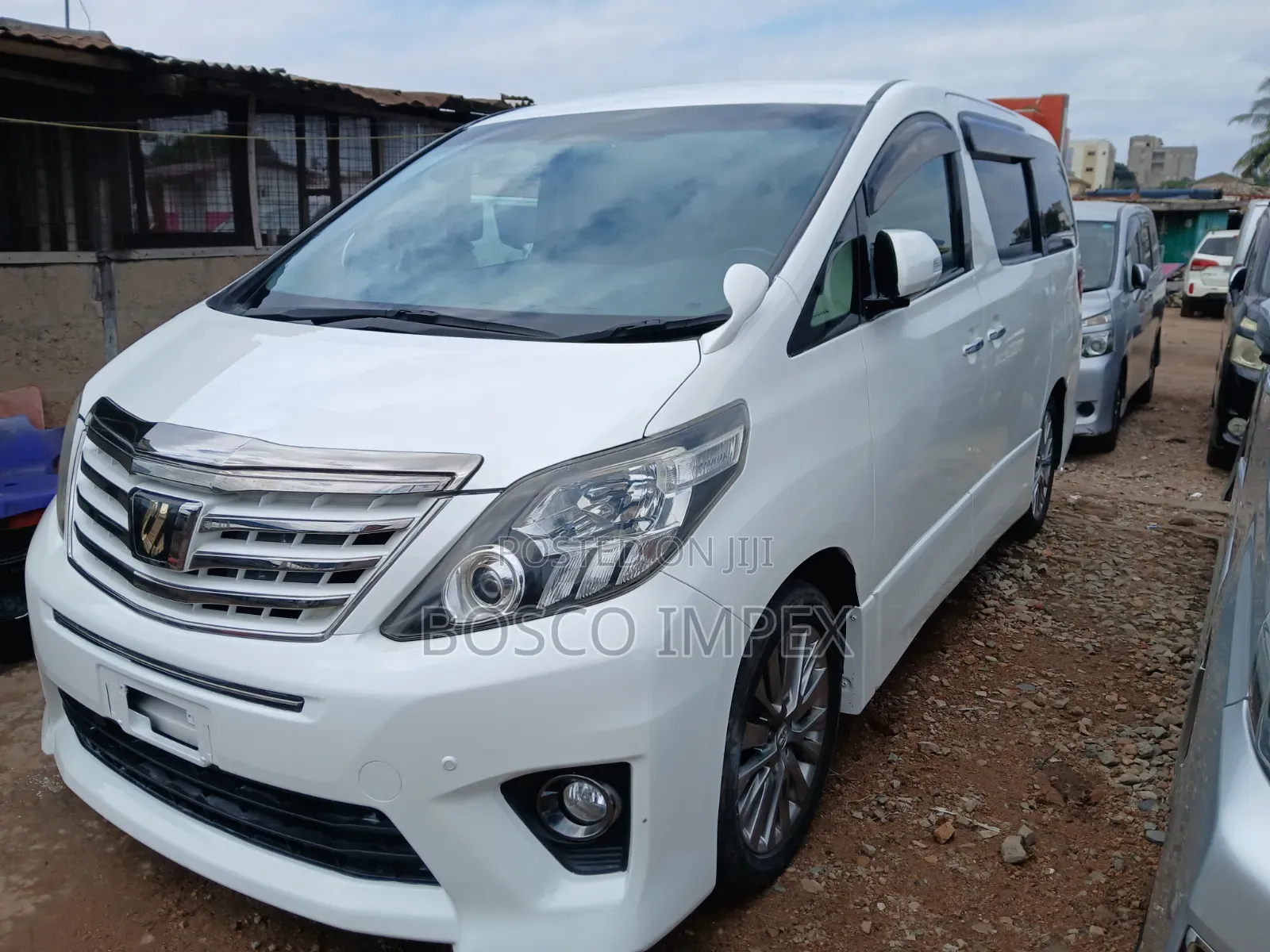 Toyota Alphard 2014 White