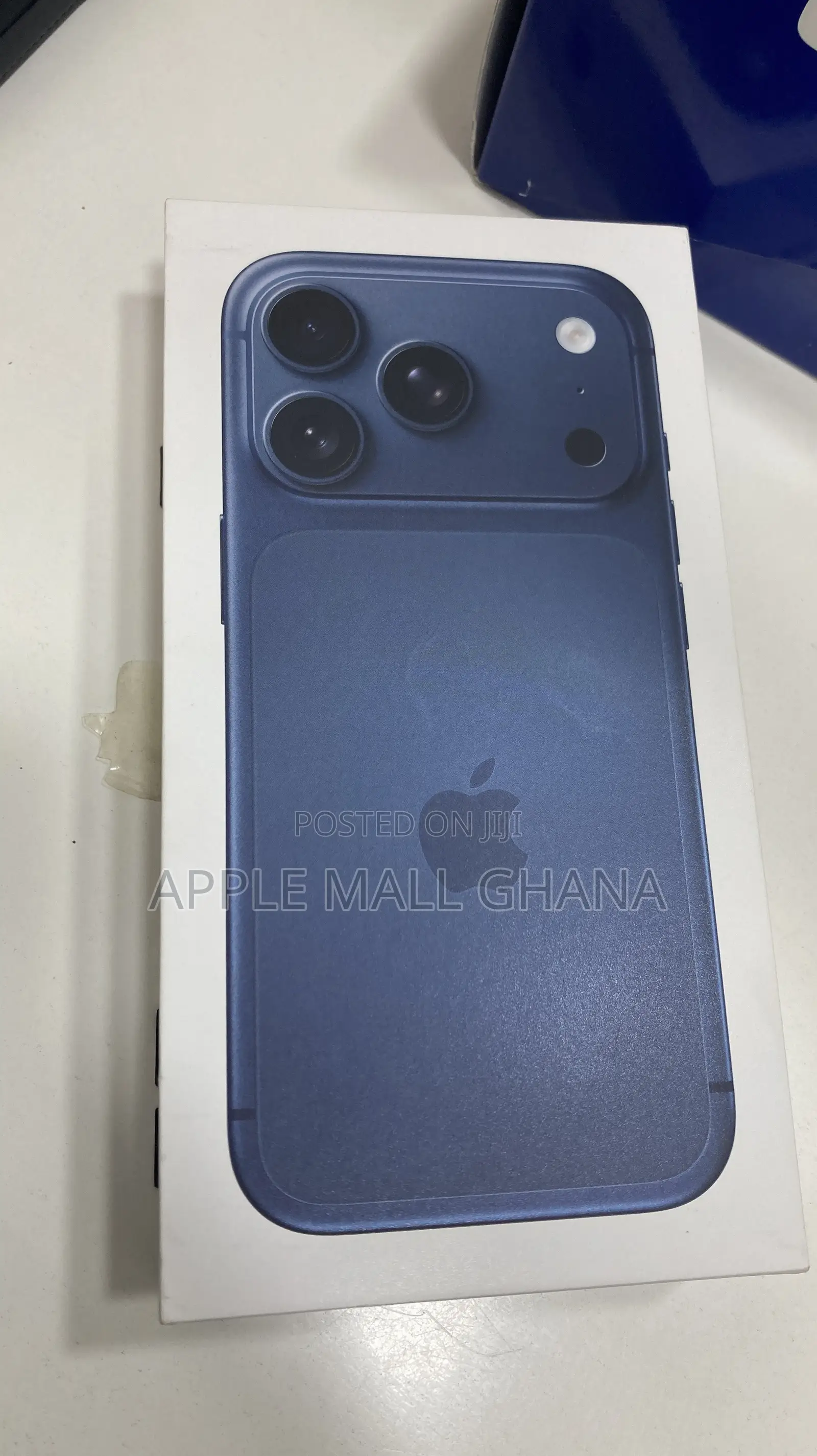 New Apple iPhone 17 Pro Max 256 GB Blue
