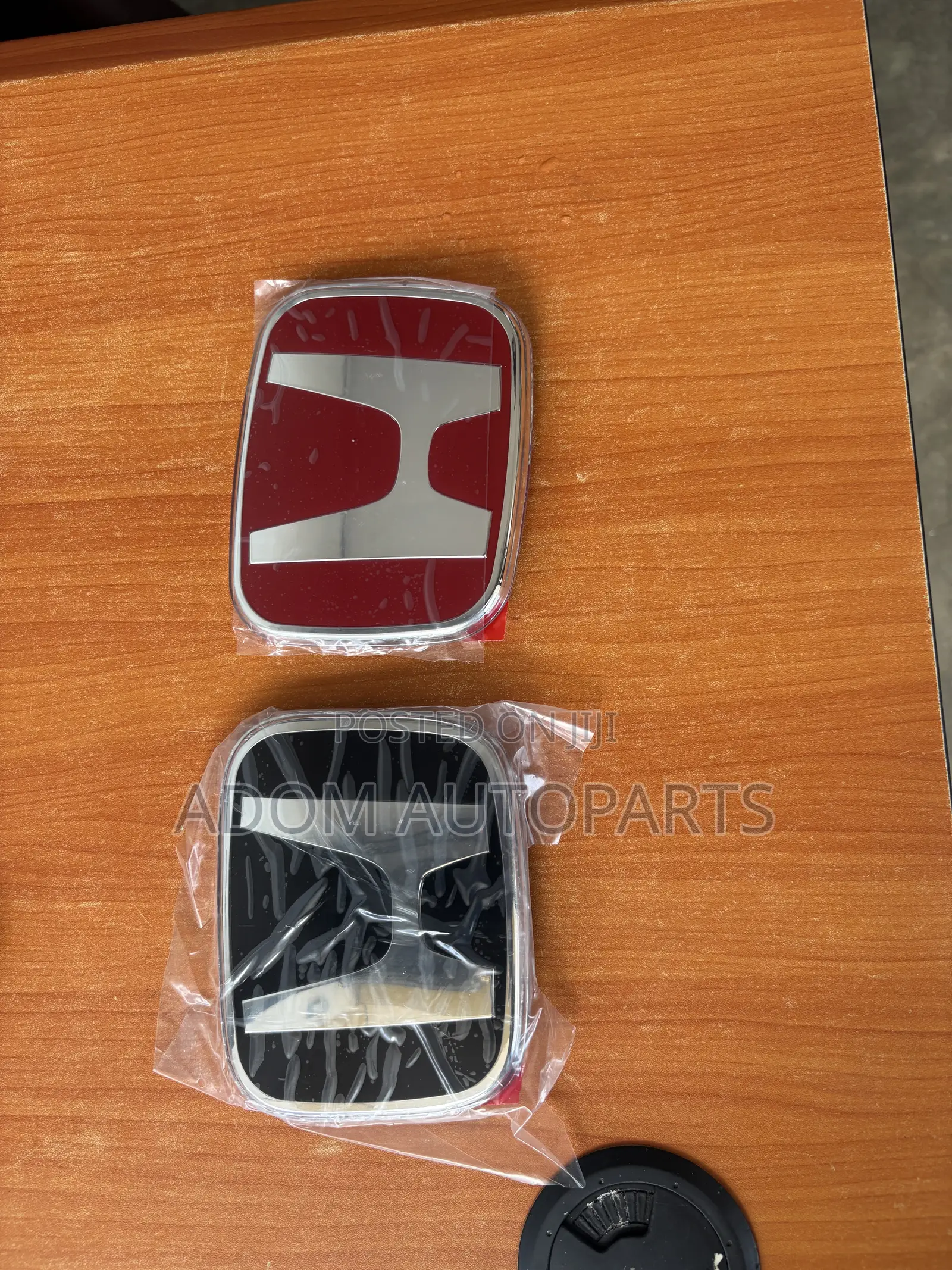 Honda CRV Front Crown Logo 2017 2018 2019 2020 2021 2022