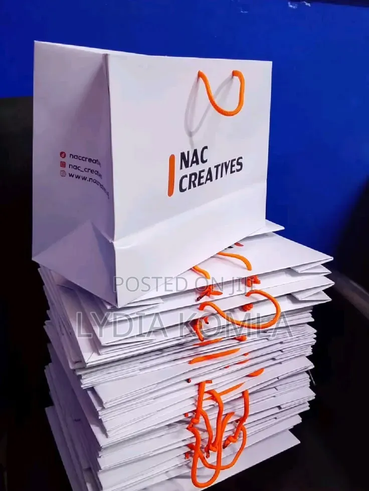 Customized Paper Bag With Branding