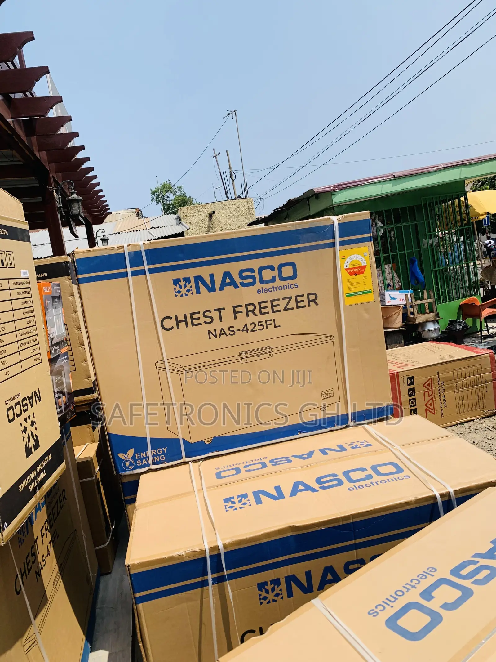Zealous Nasco NAS-425FL 318-Liter Single-Door Chest Freezer