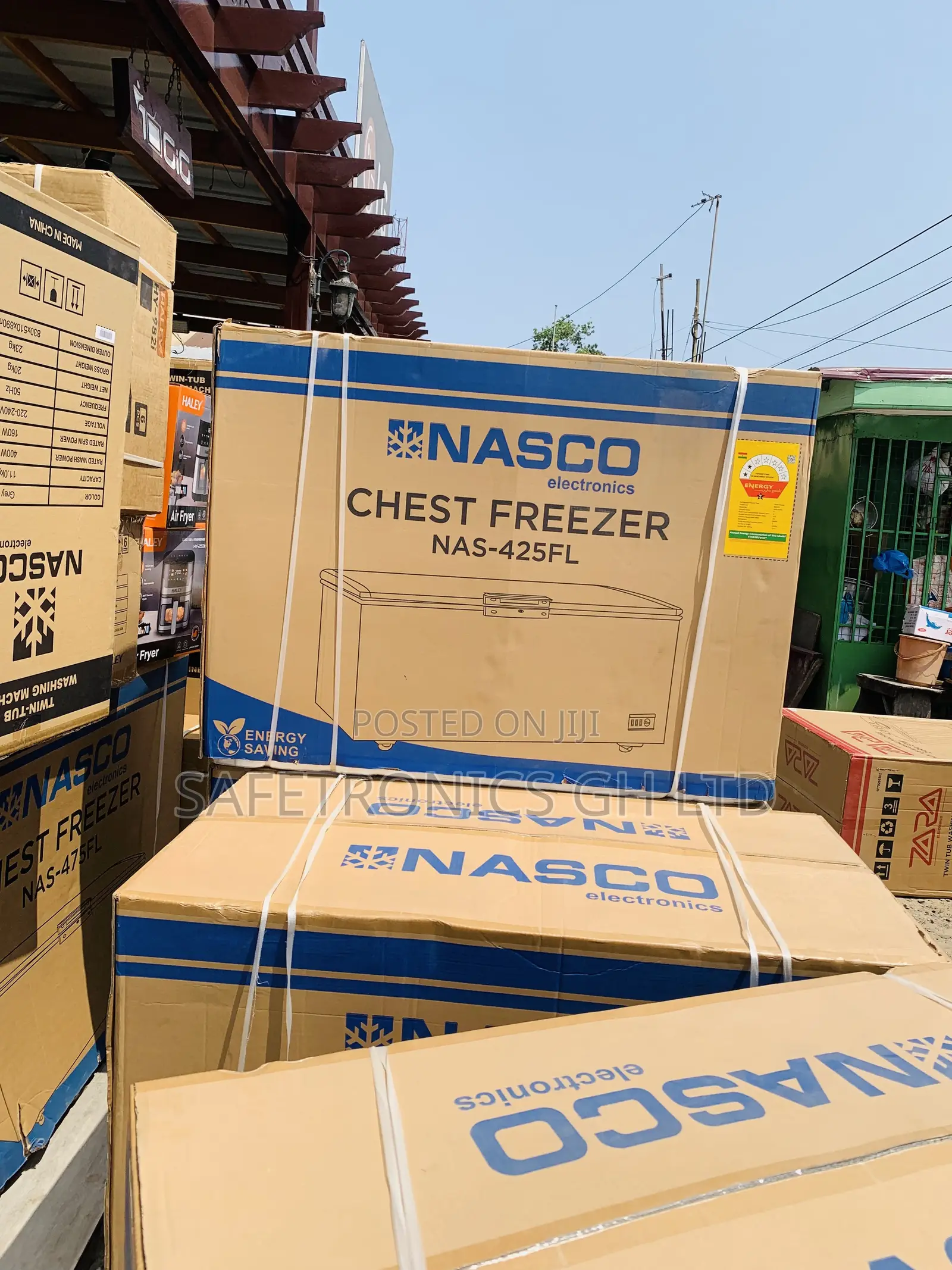 Zealous Nasco NAS-425FL 318-Liter Single-Door Chest Freezer