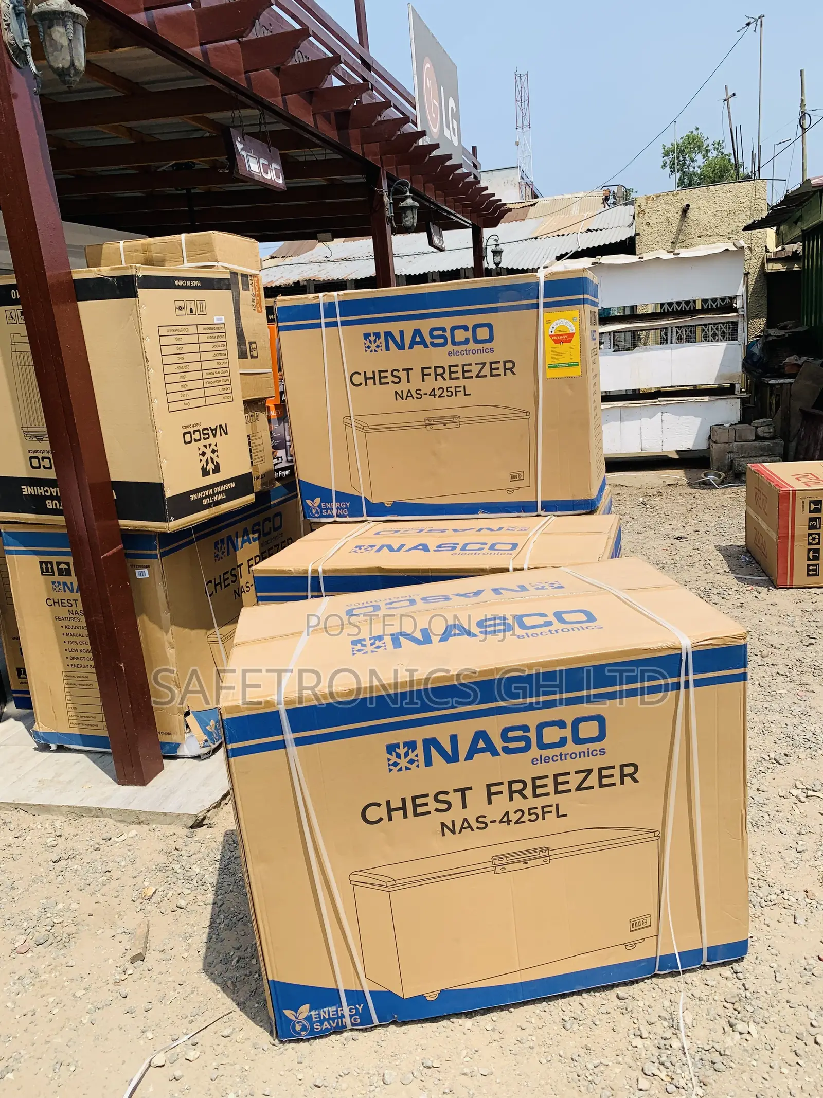 Check Out Nasco NAS-425FL 318-Liter Single-Door Chest Freezer