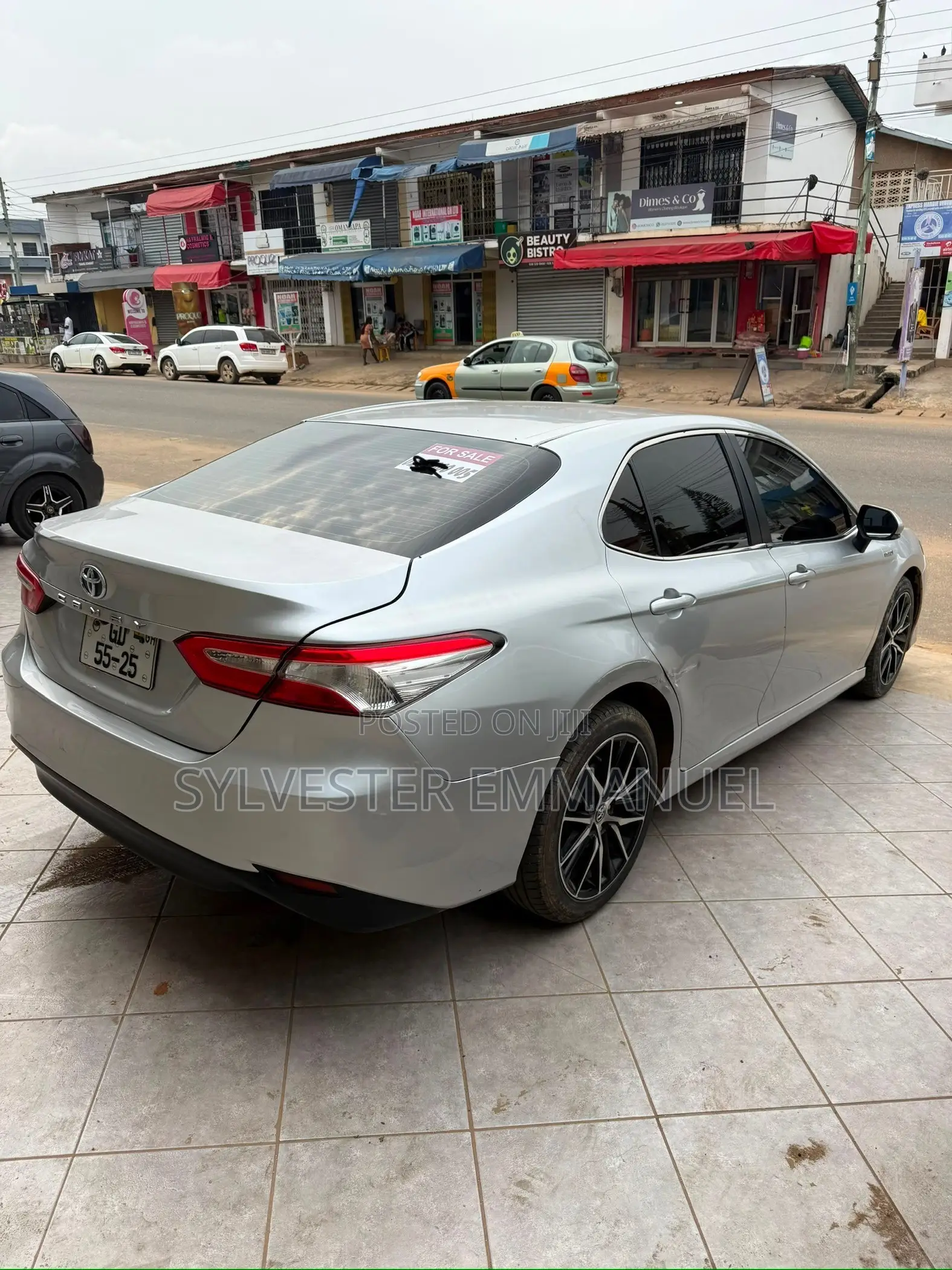Toyota Camry 2019 Gray