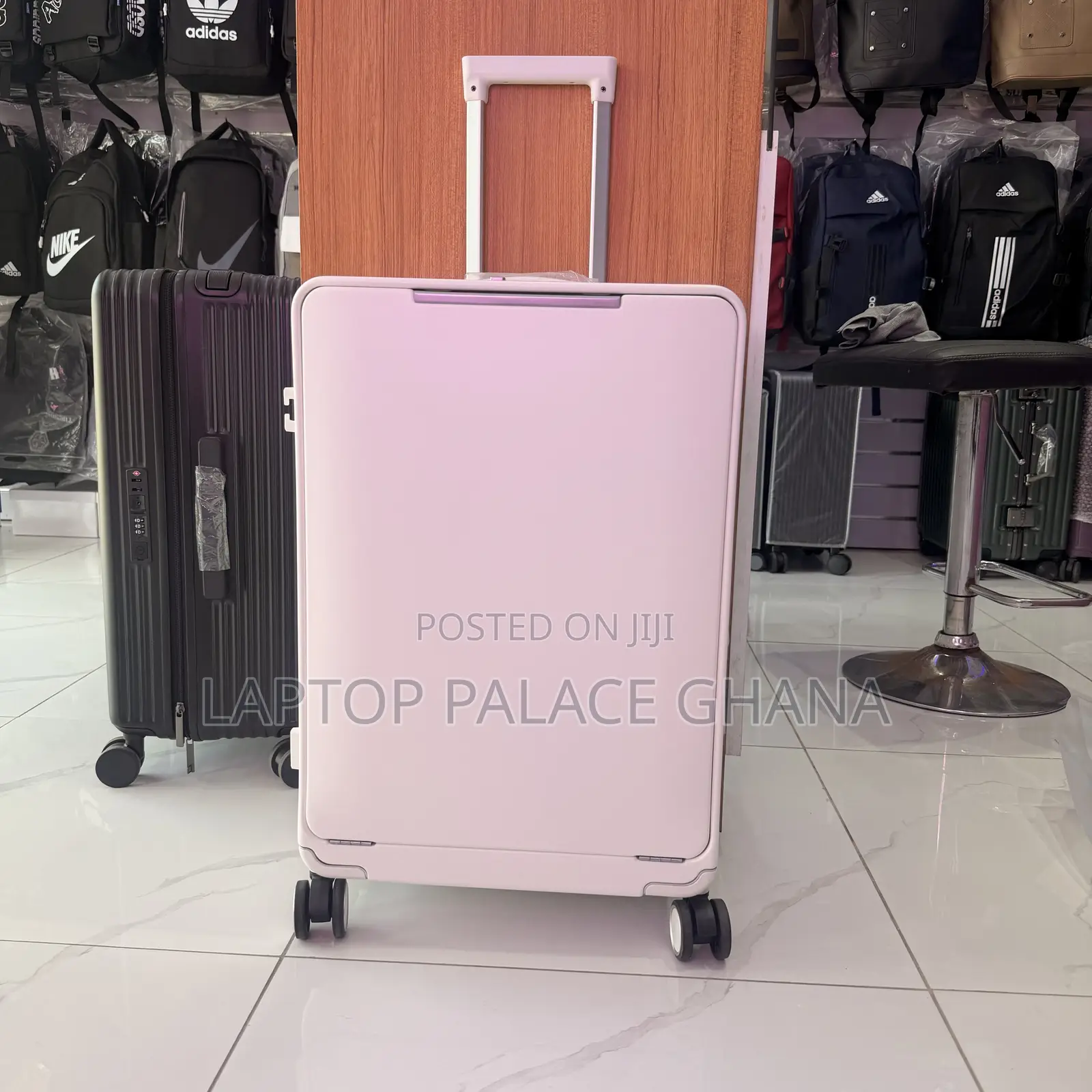 McMillan Meduim Size Suitcase White