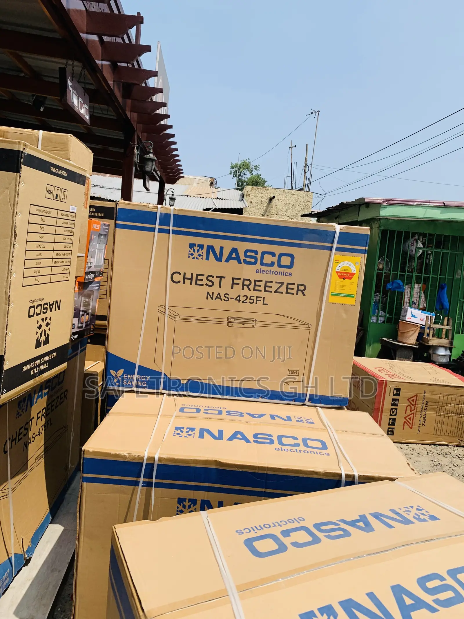 Shop Quality Nasco NAS-425FL 318-Liter Single-Door Chest Freezer