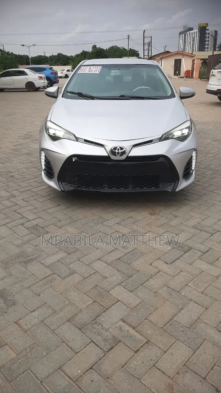 Toyota Corolla 2017 Silver