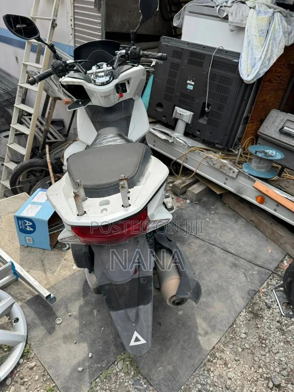 Honda 2022 White
