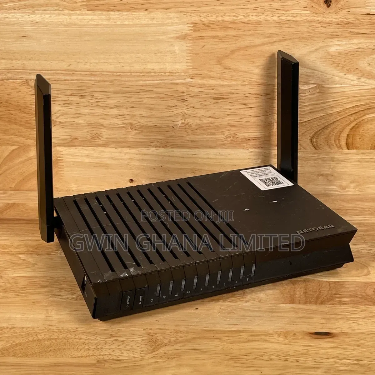 NetGear (AX1800) RAX20 4-Stream Dual-Band Mesh WiFi-6. 1800mns Router