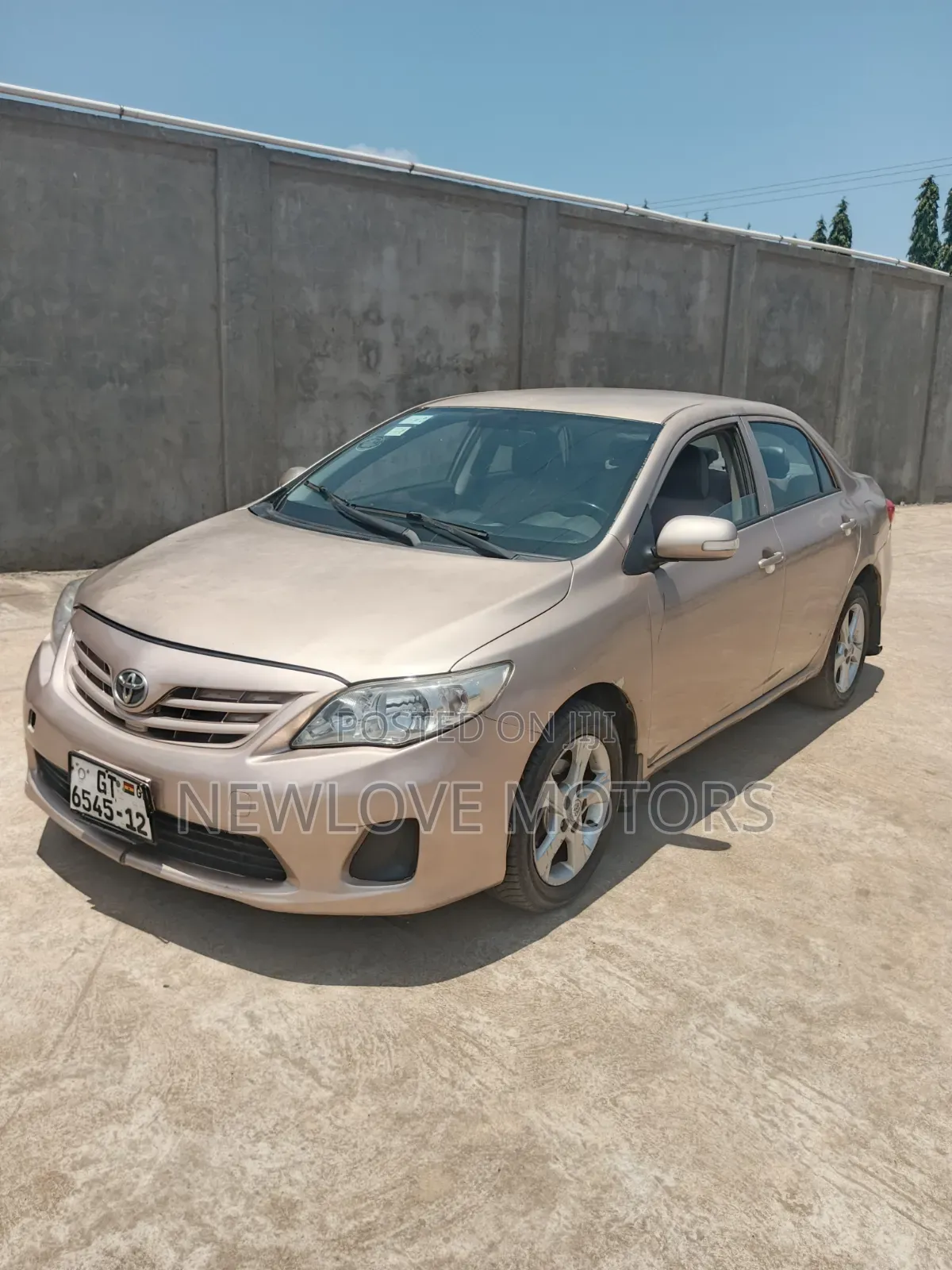 Toyota Corolla 2012 Brown