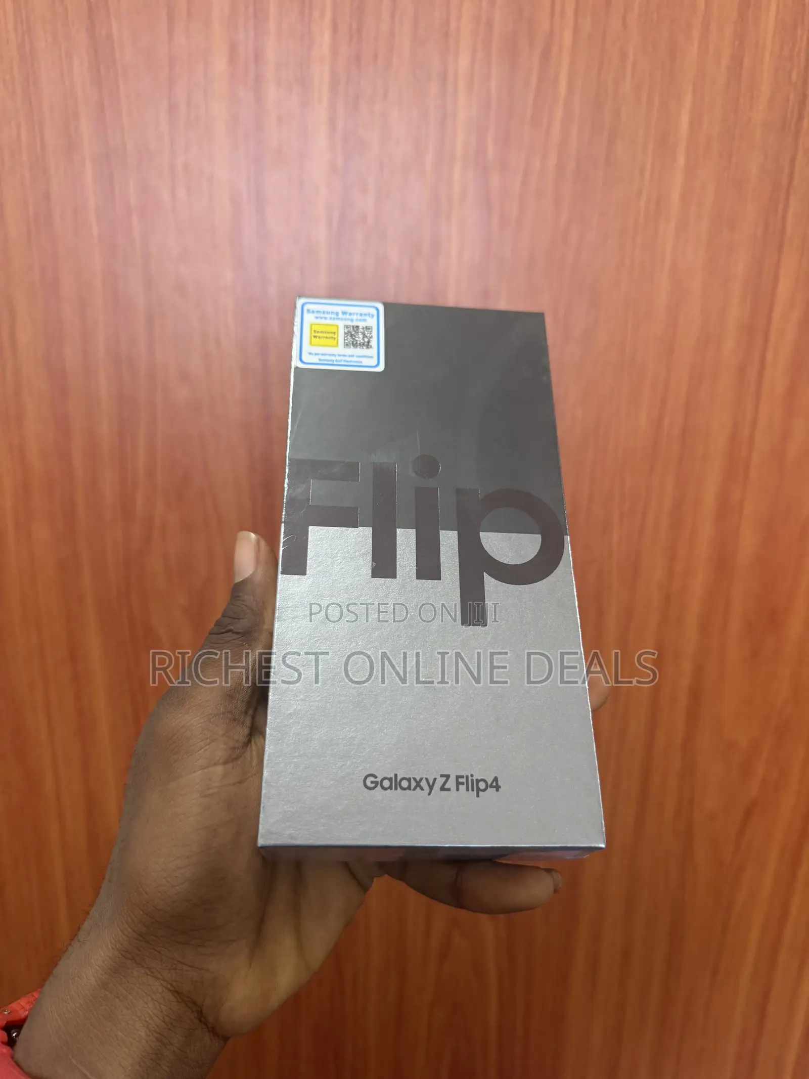 New Samsung Galaxy Z Flip4 256 GB Black