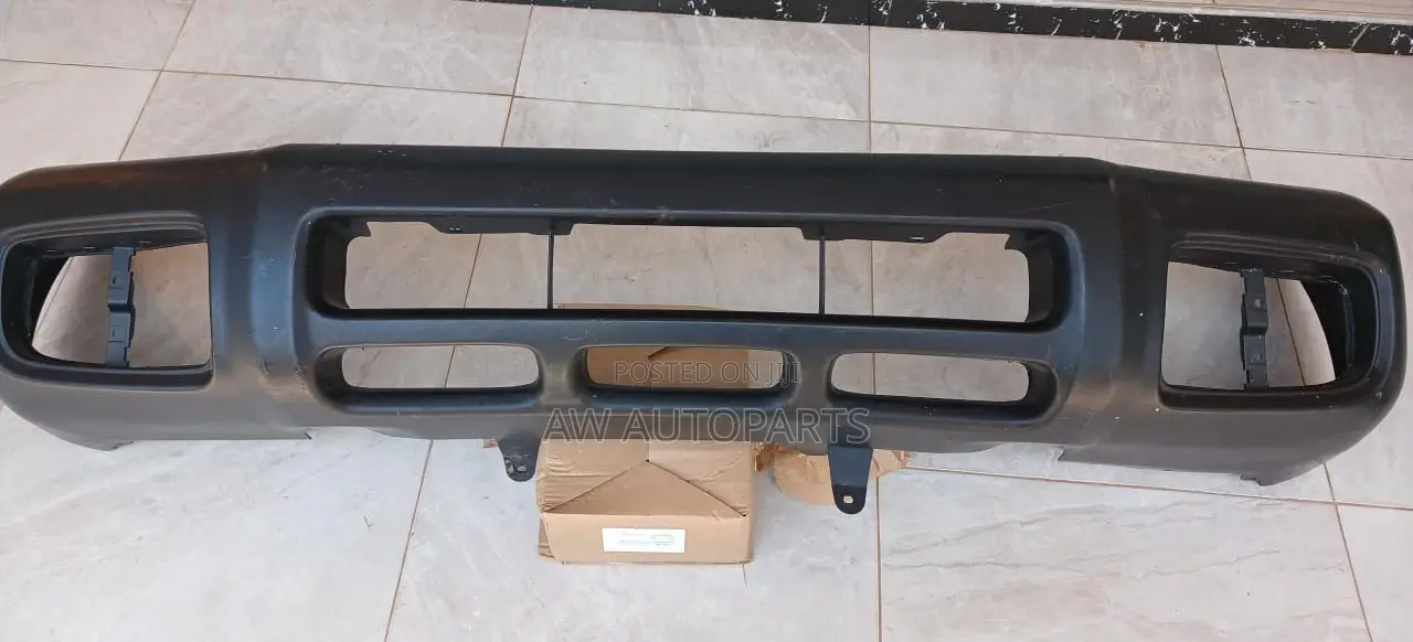 Nissan Pathfinder 1999-2004 Front Bumper