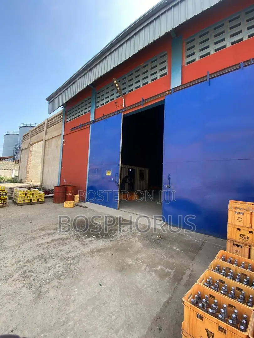Warehouse for Rent at Spintex