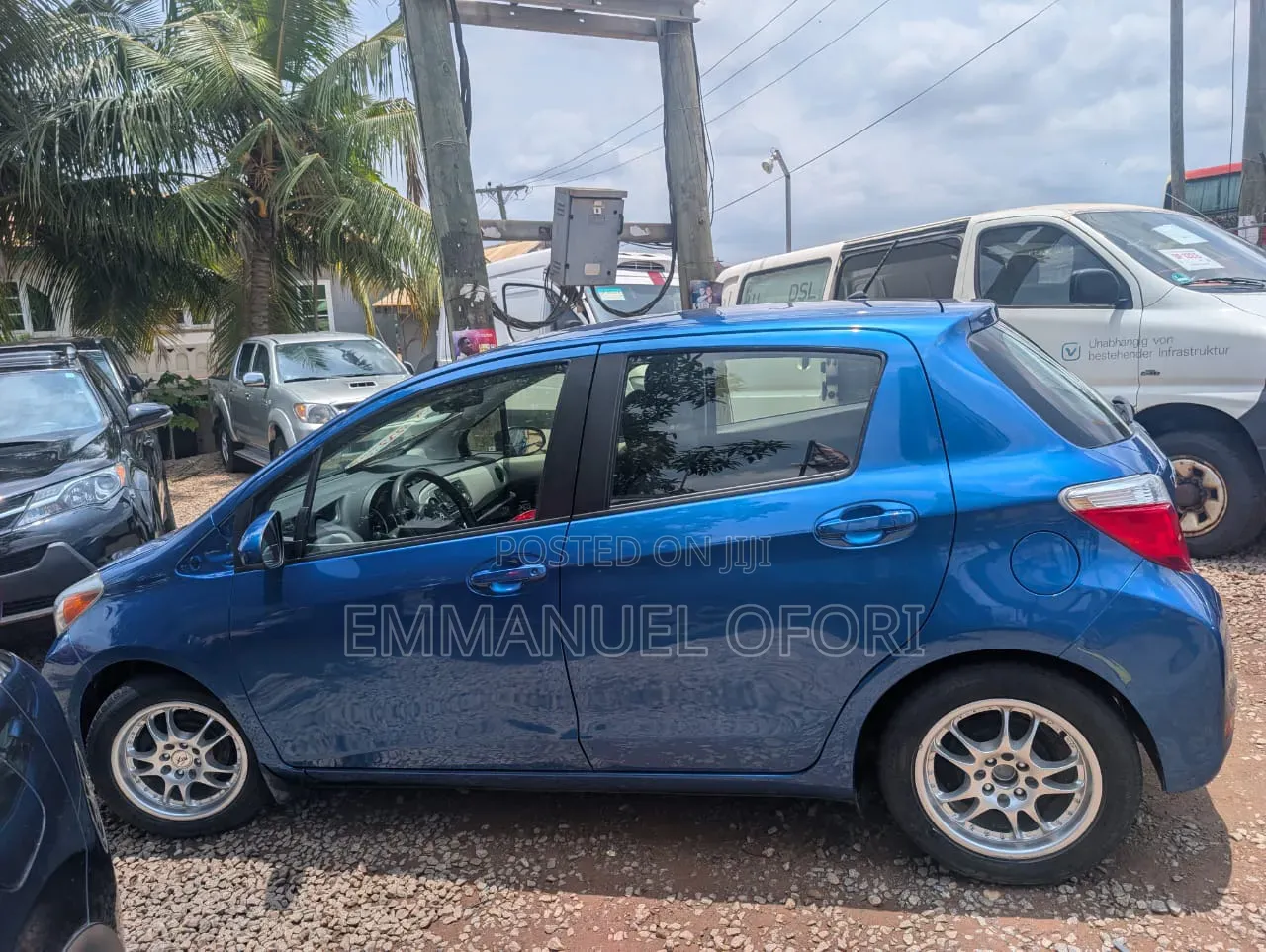 Toyota Yaris 2013 Blue