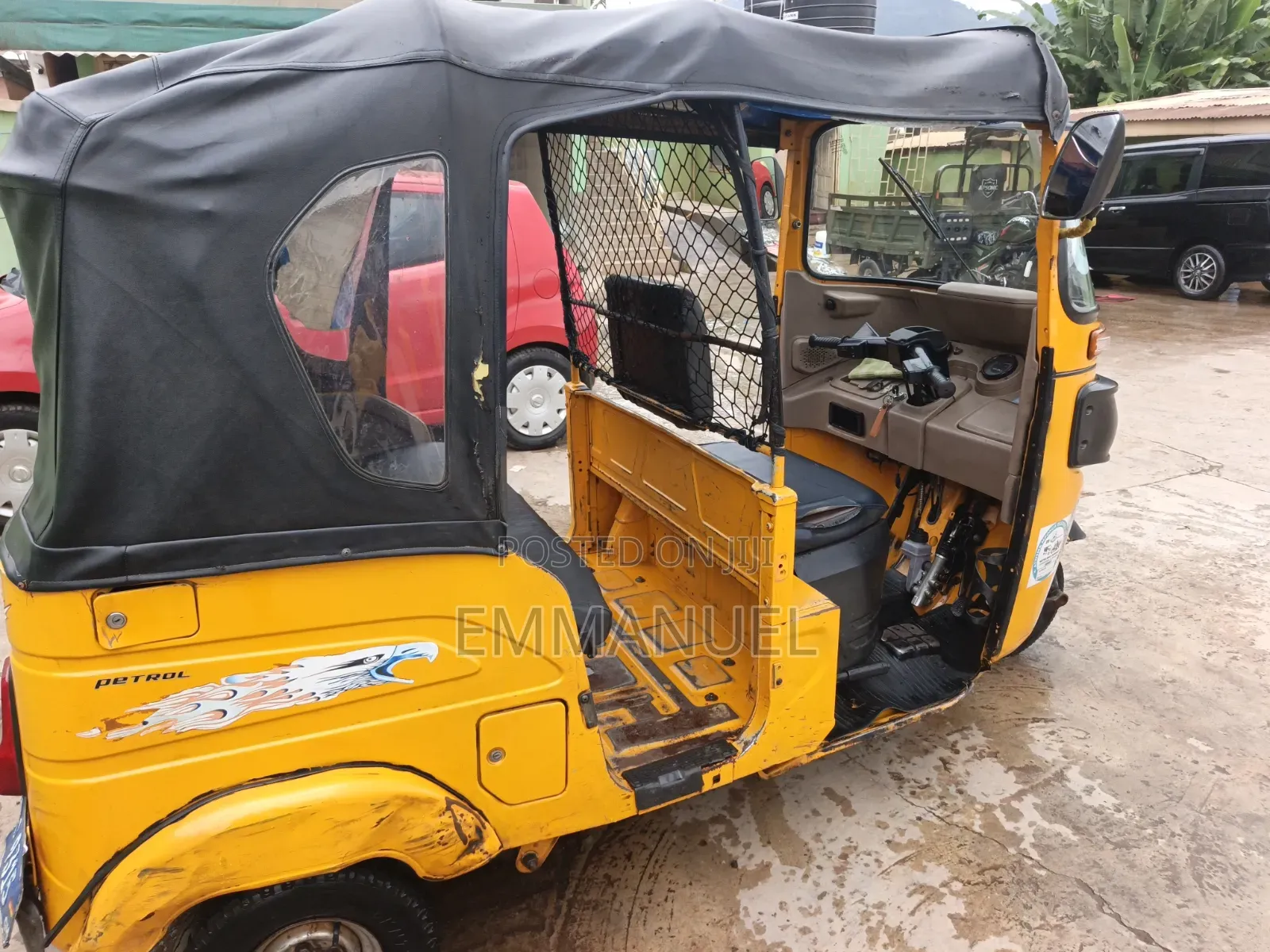 Bajaj RE 2024 Yellow