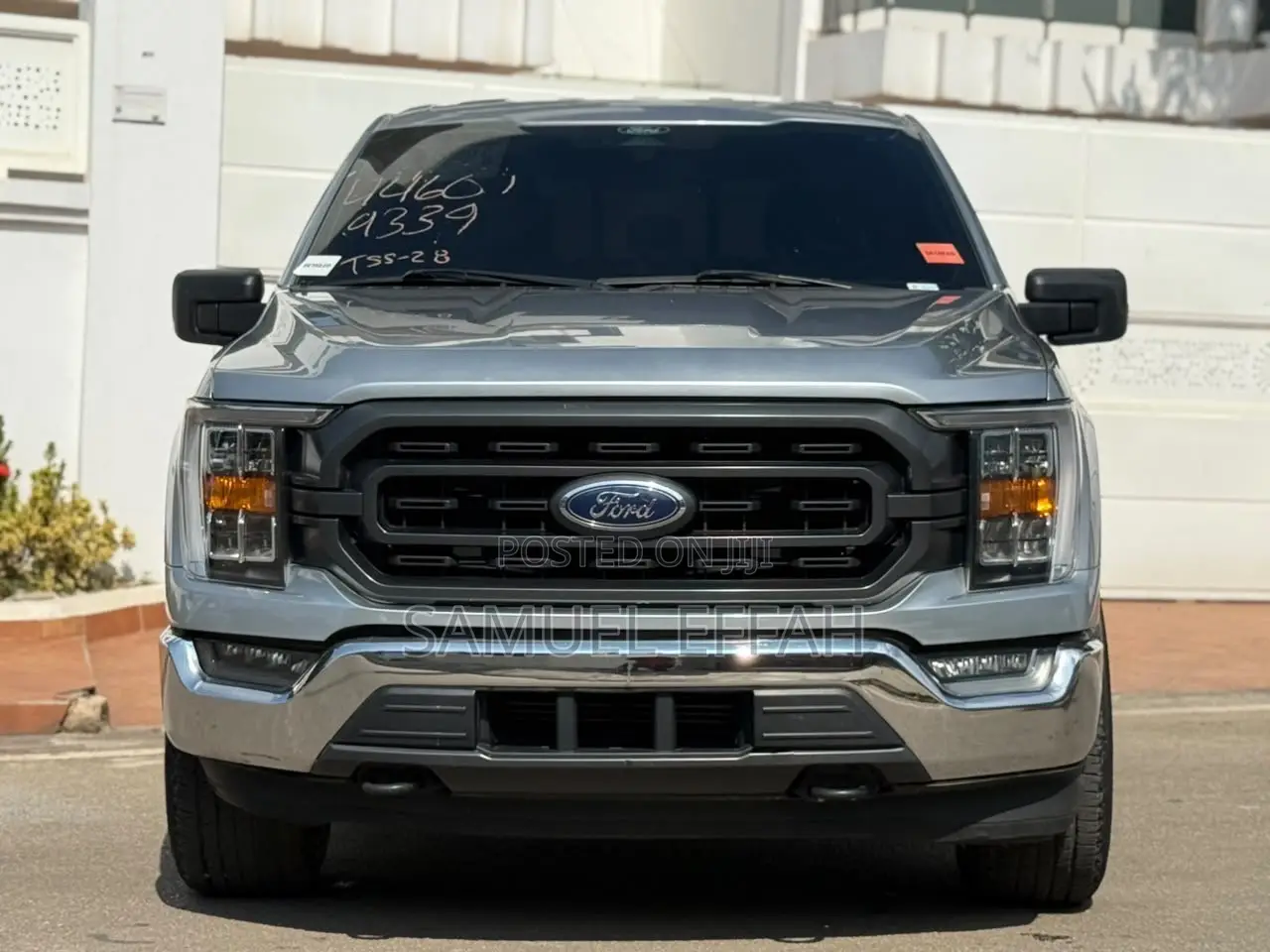 Ford F-150 XLT 2023 Silver