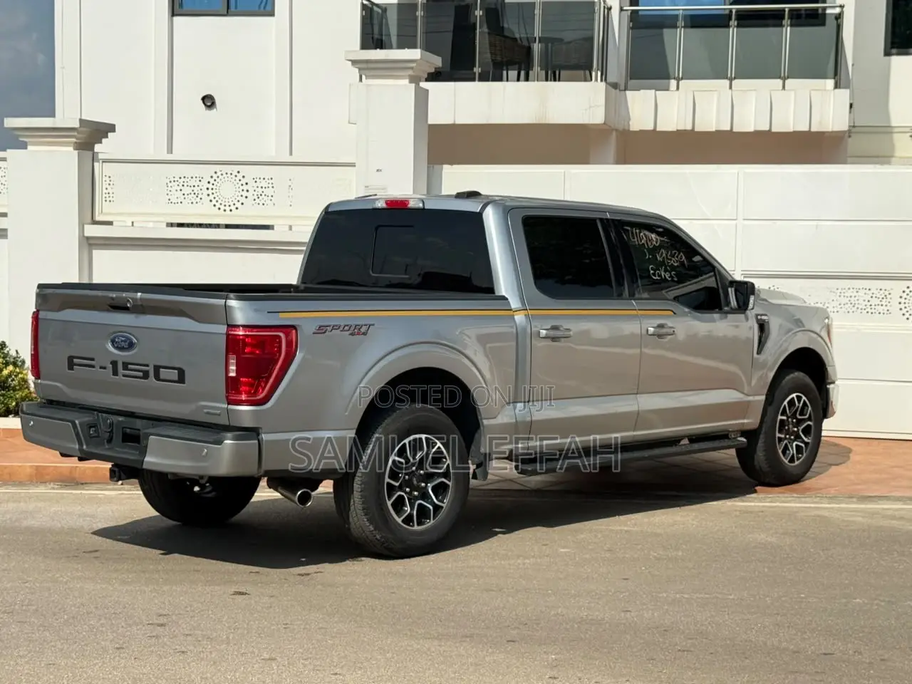 Ford F-150 XLT 2023 Silver