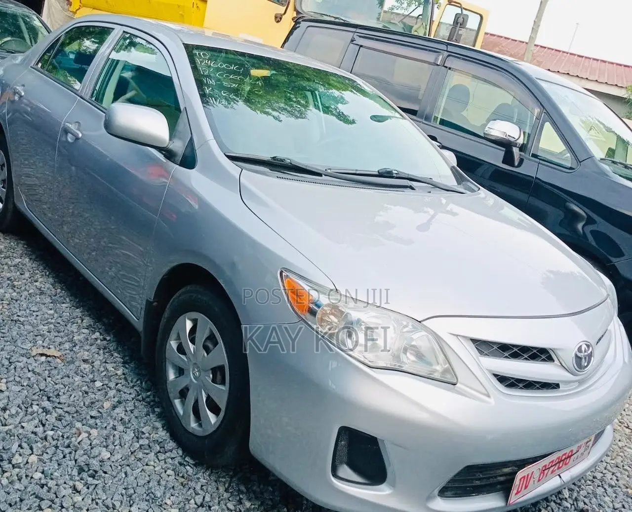 Toyota Corolla LE 4dr Sedan (1.8L 4cyl 4A) 2013 Silver