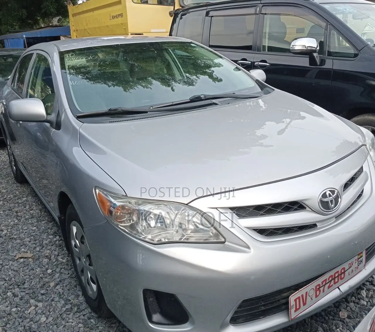Toyota Corolla LE 4dr Sedan (1.8L 4cyl 4A) 2013 Silver
