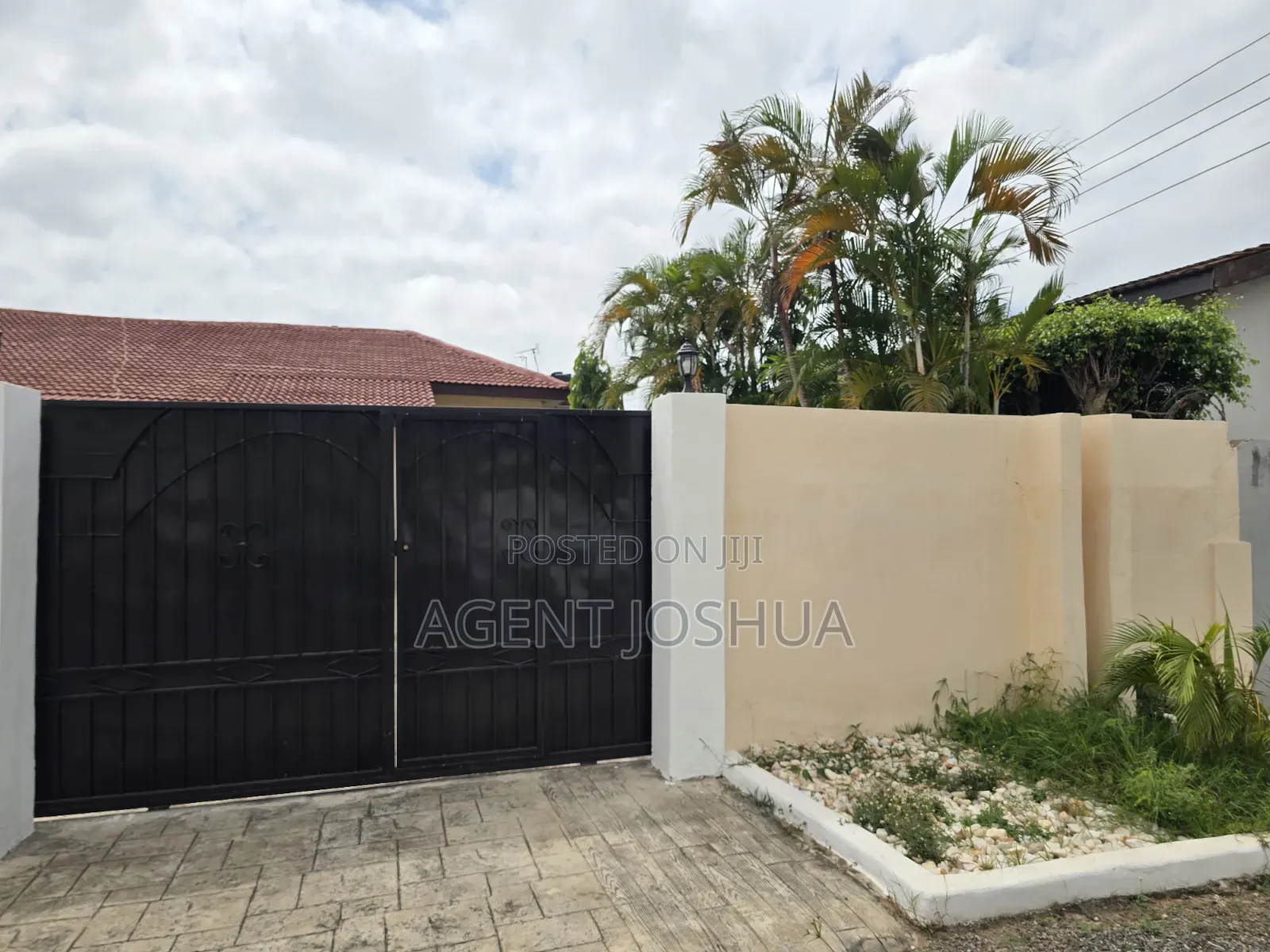 Furnished 2bdrm House in Manet Court Estate for rent