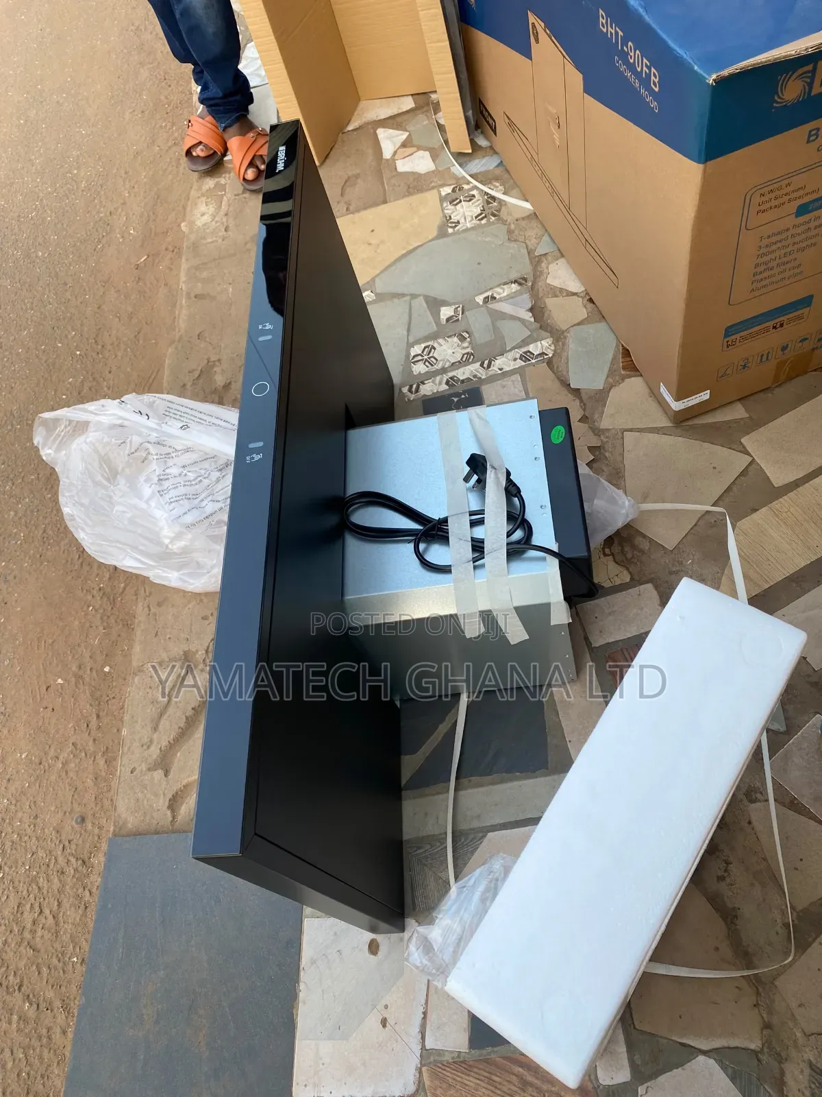 Bruhm 90cm Super Quality Heat Extractor /Cooker Hood