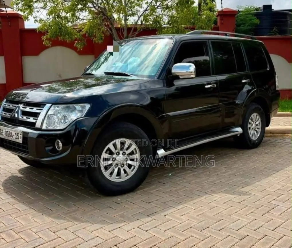 Mitsubishi Pajero V80 3.2 DI-D 2015 Black
