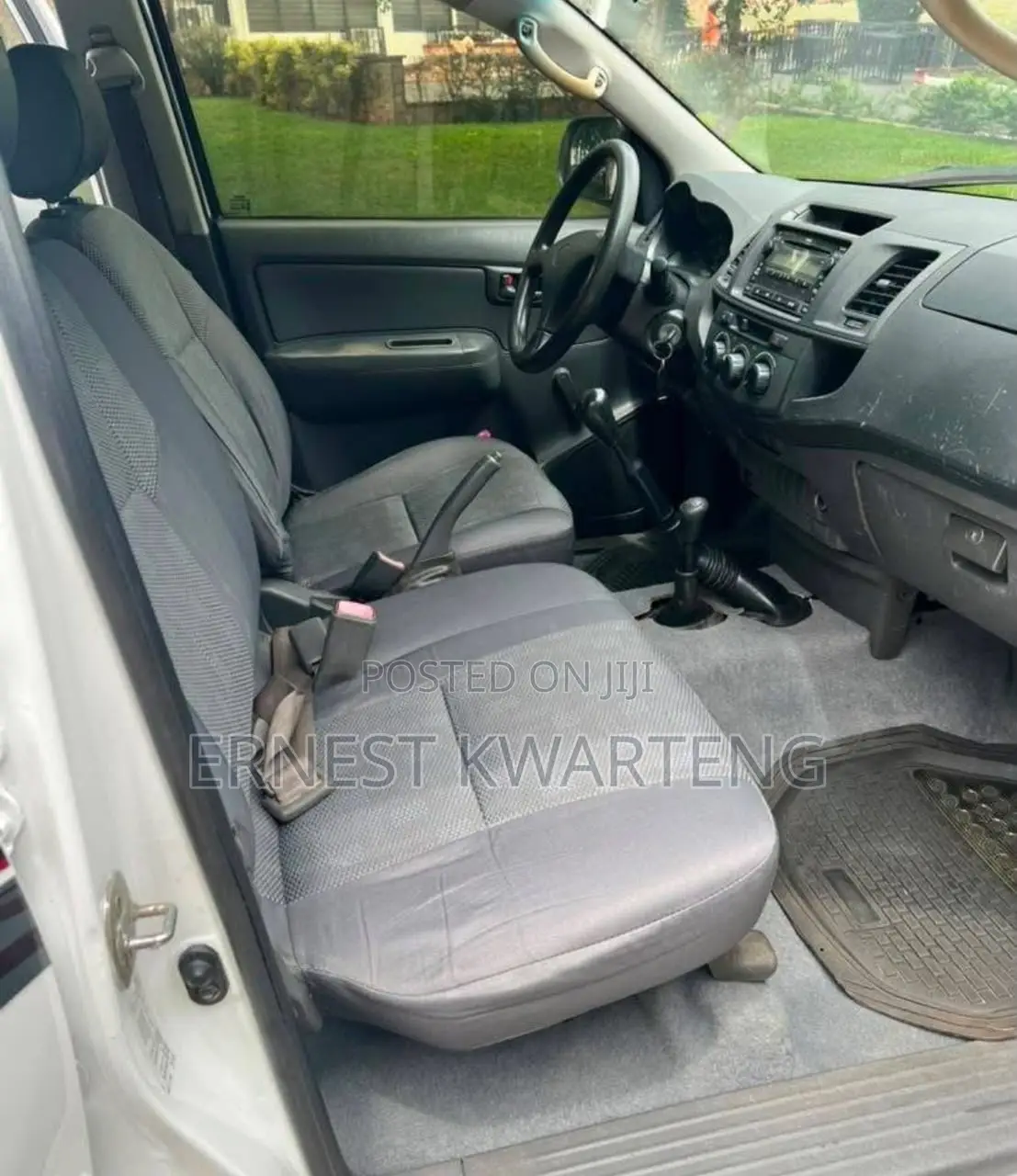 Toyota Hilux 2013 White