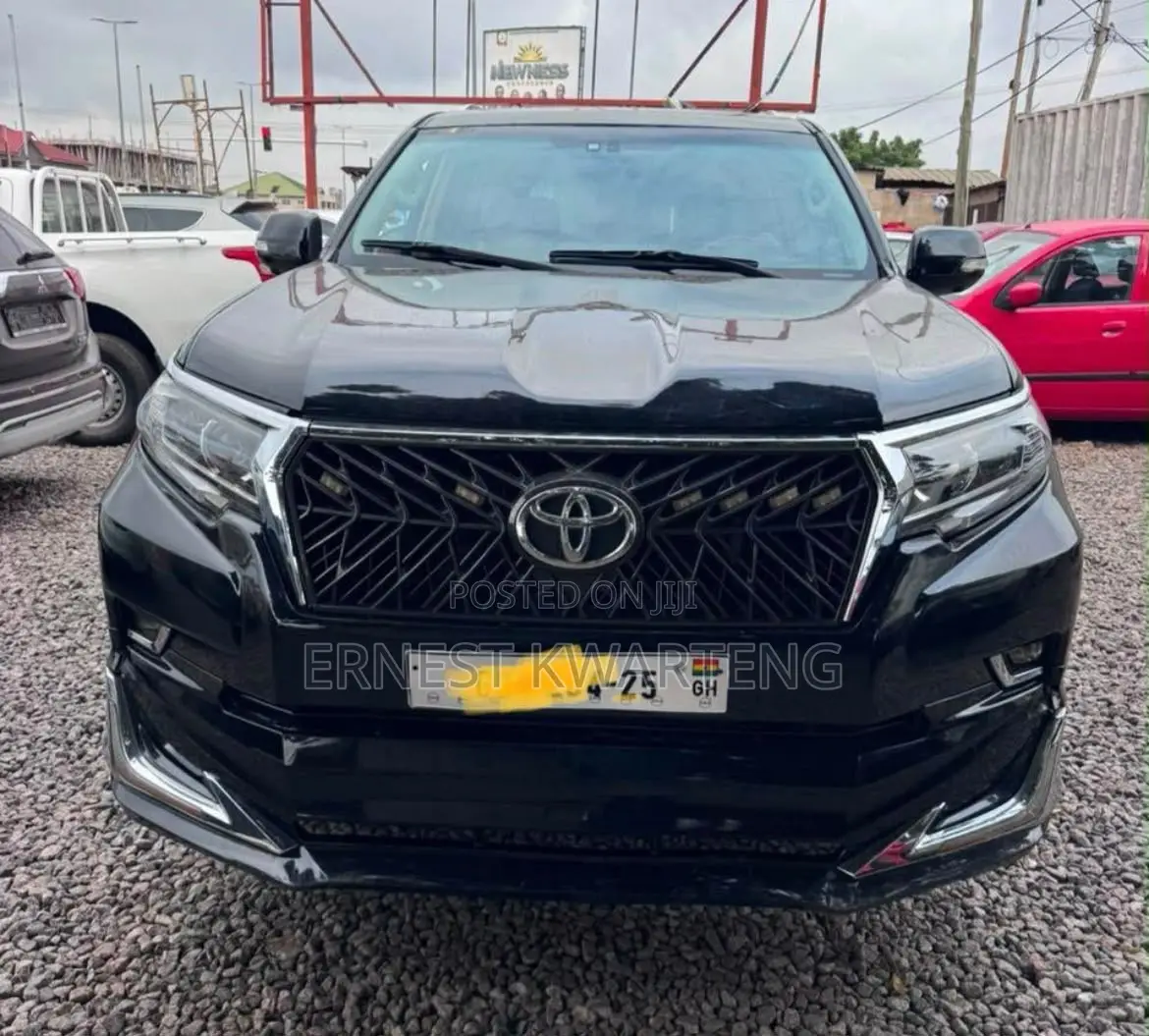 Toyota Land Cruiser Prado 2017 Black