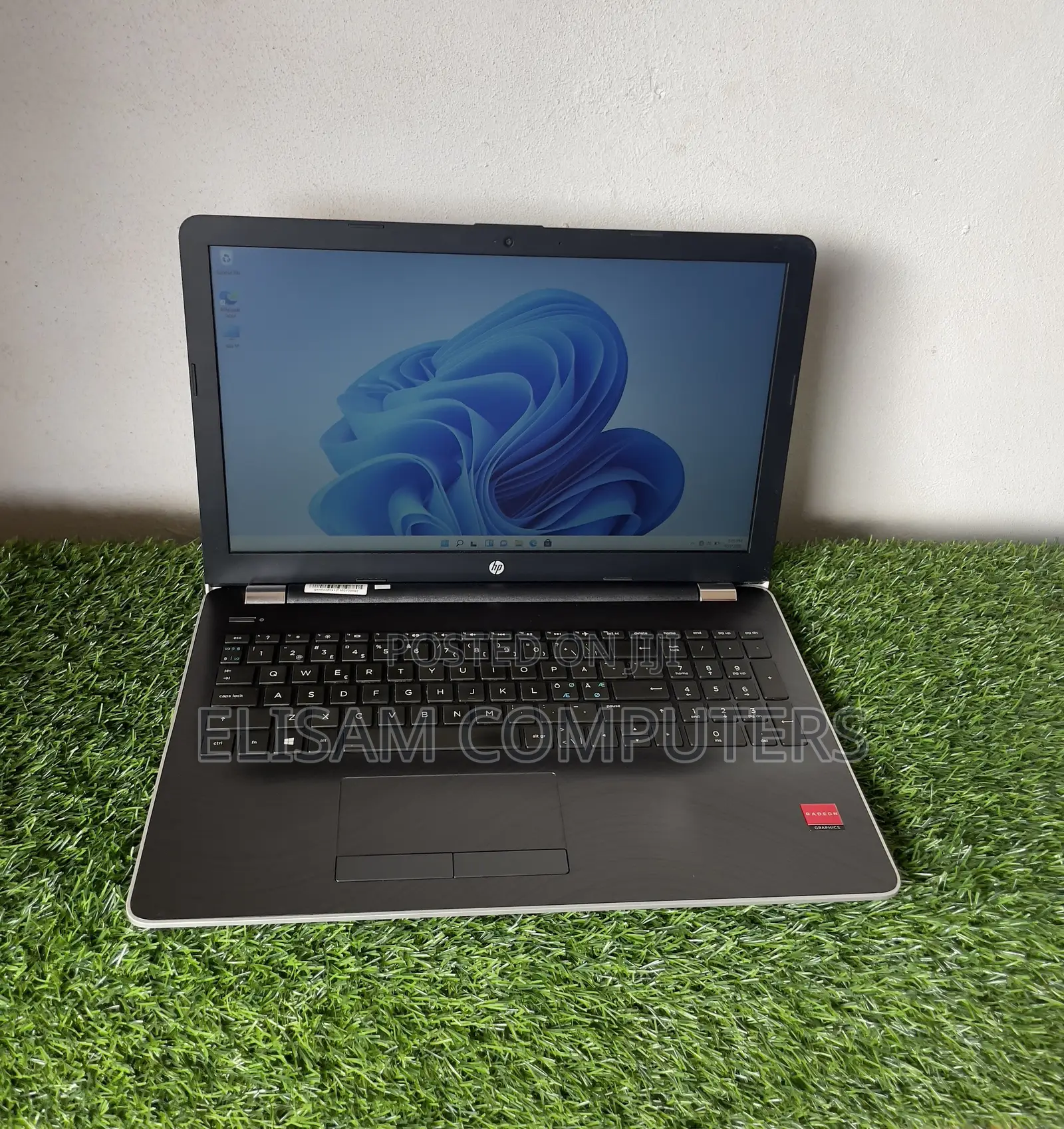 Laptop HP Pavilion 15 8GB SSD 128GB
