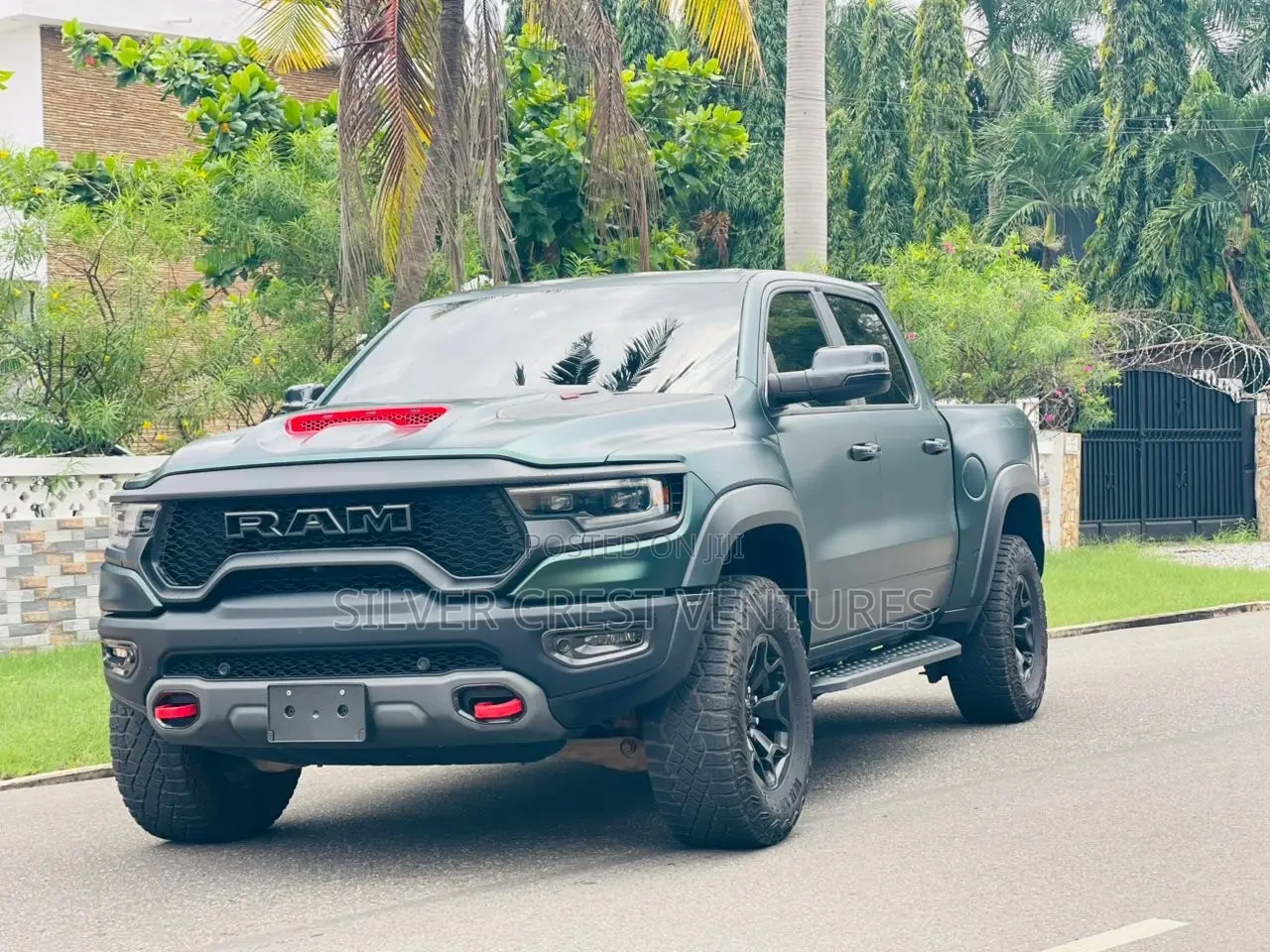 RAM 1500 TRX Crew Cab 4WD SB 2024 Gray