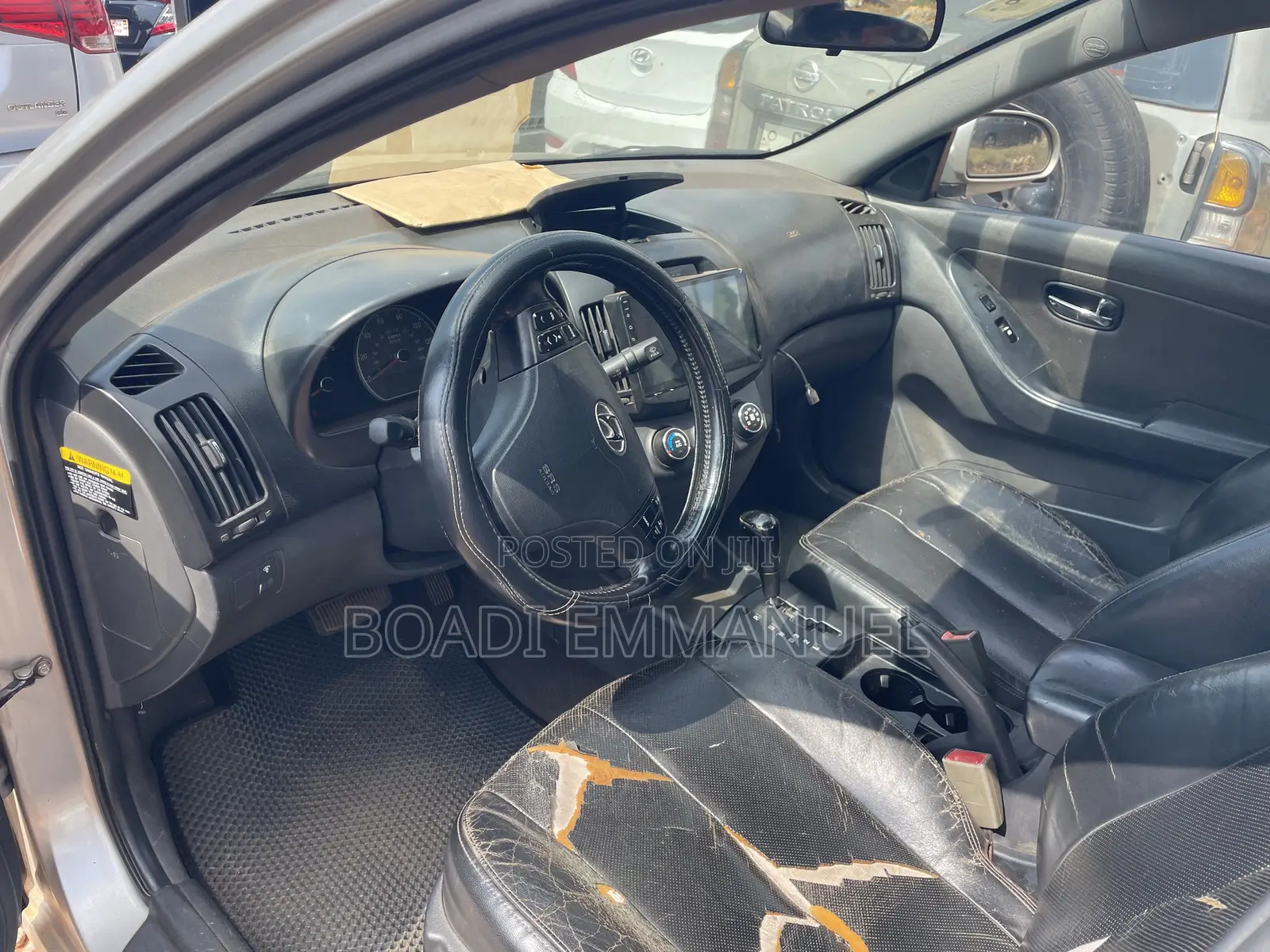 Hyundai Elantra 2011 Silver