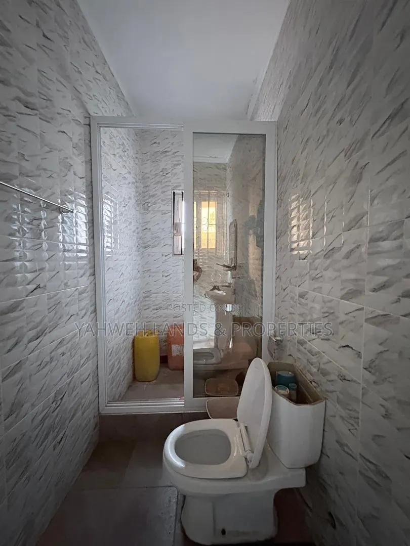 2bdrm Apartment in Ayikwe Otu Estate, New Site for rent