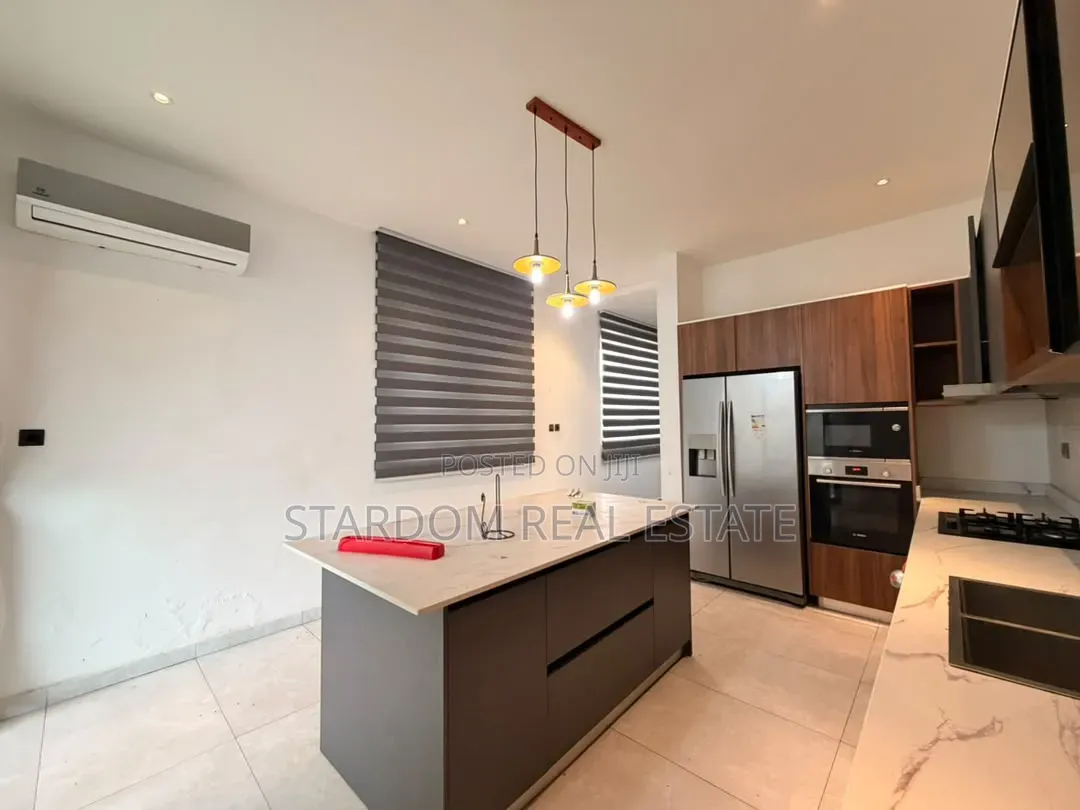 3bdrm Duplex in Ashaley Botwe, Nmai-Dzorn for rent