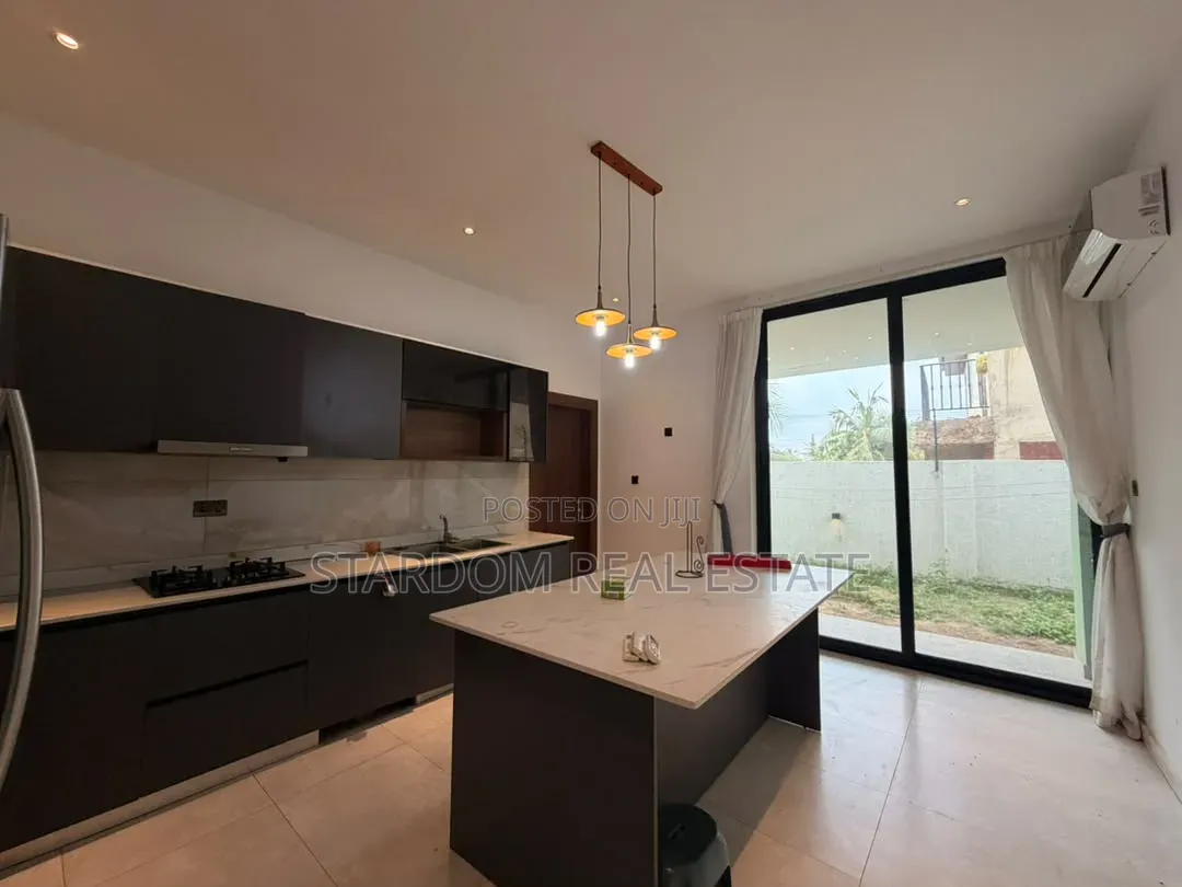 3bdrm Duplex in Ashaley Botwe, Nmai-Dzorn for rent