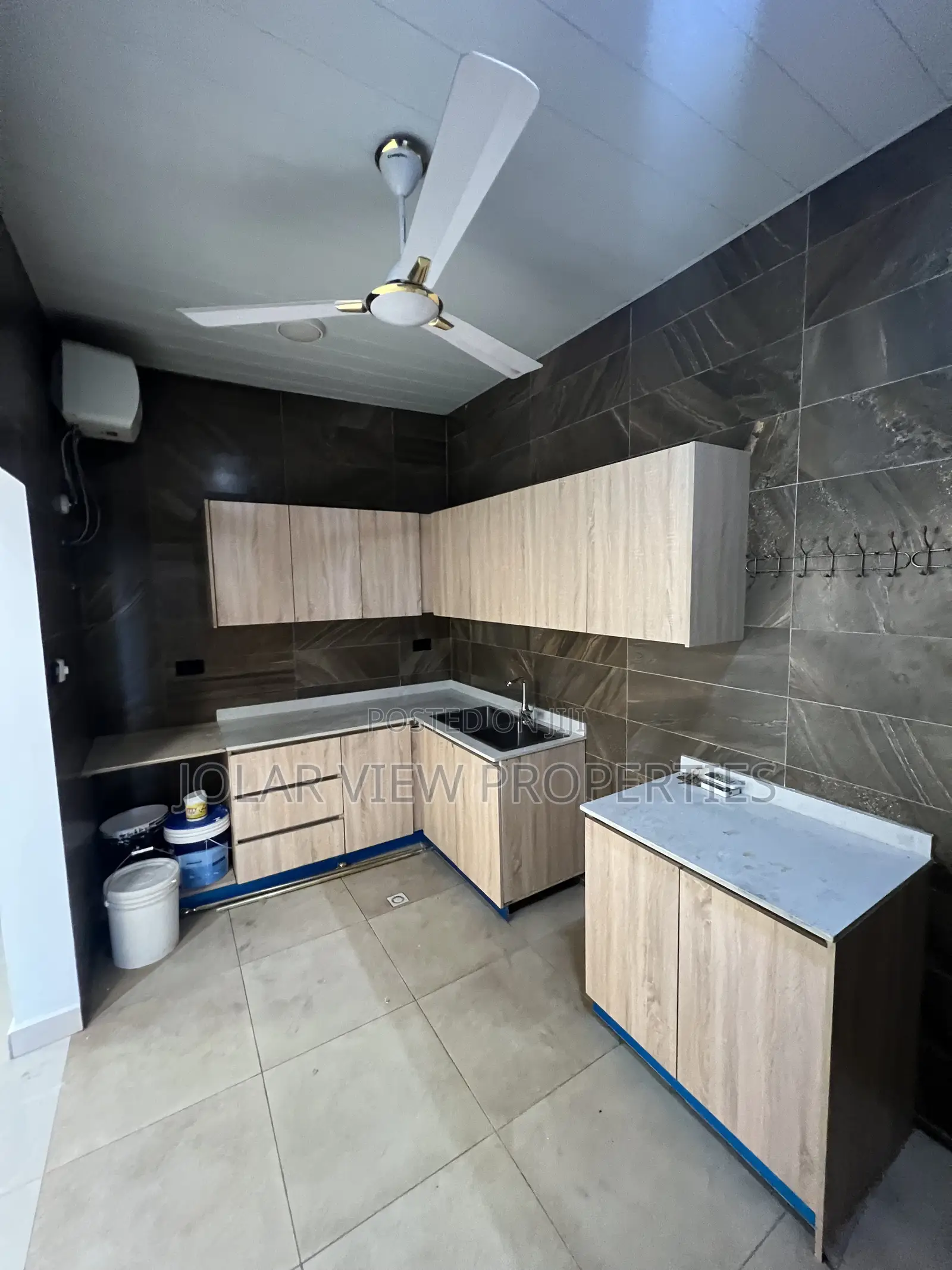 3bdrm Apartment in Jolar View, Tseaddo for rent