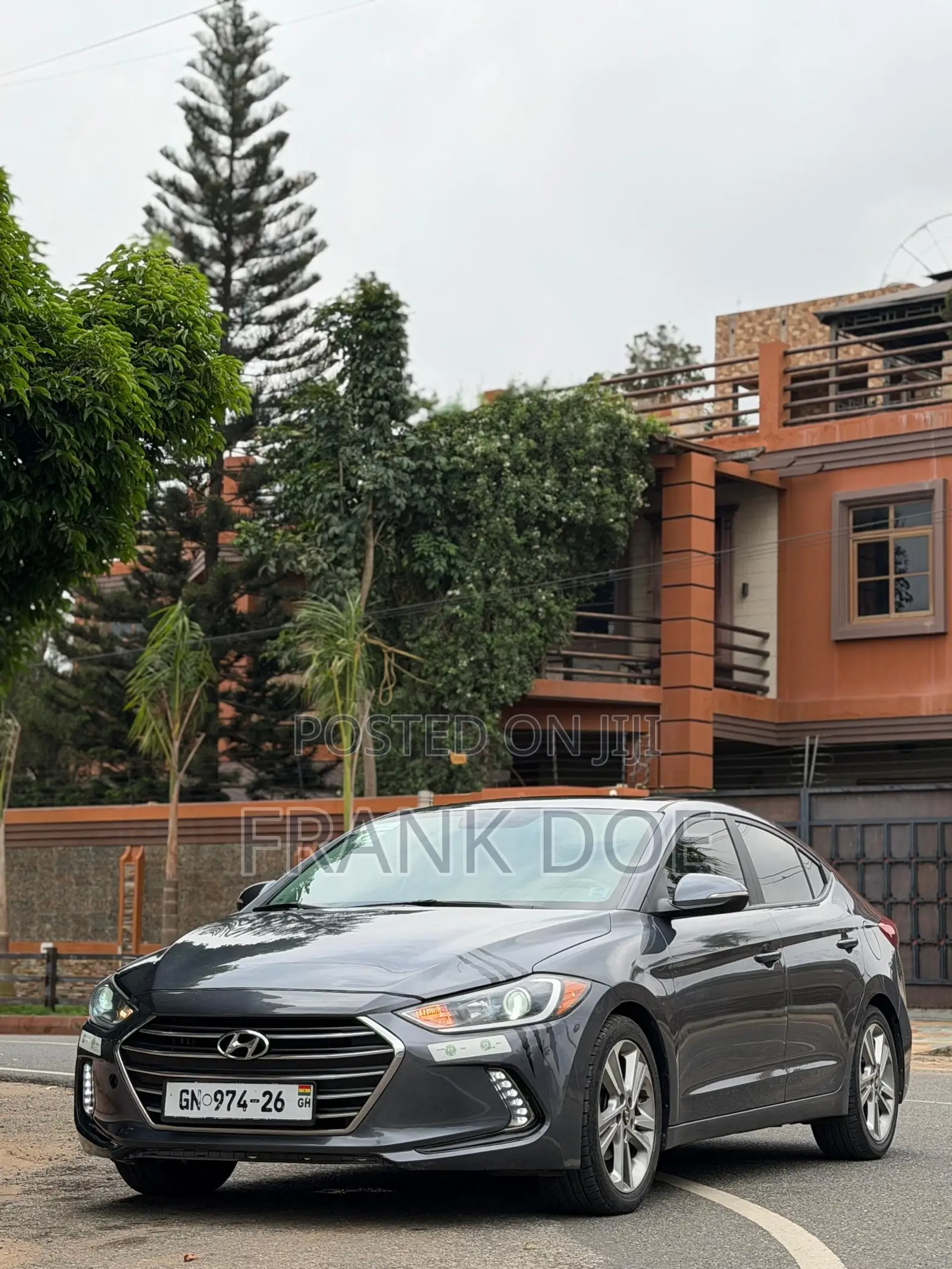 Hyundai Elantra SE Sedan FWD (2.0L 4cyl 6M) 2017 Gray