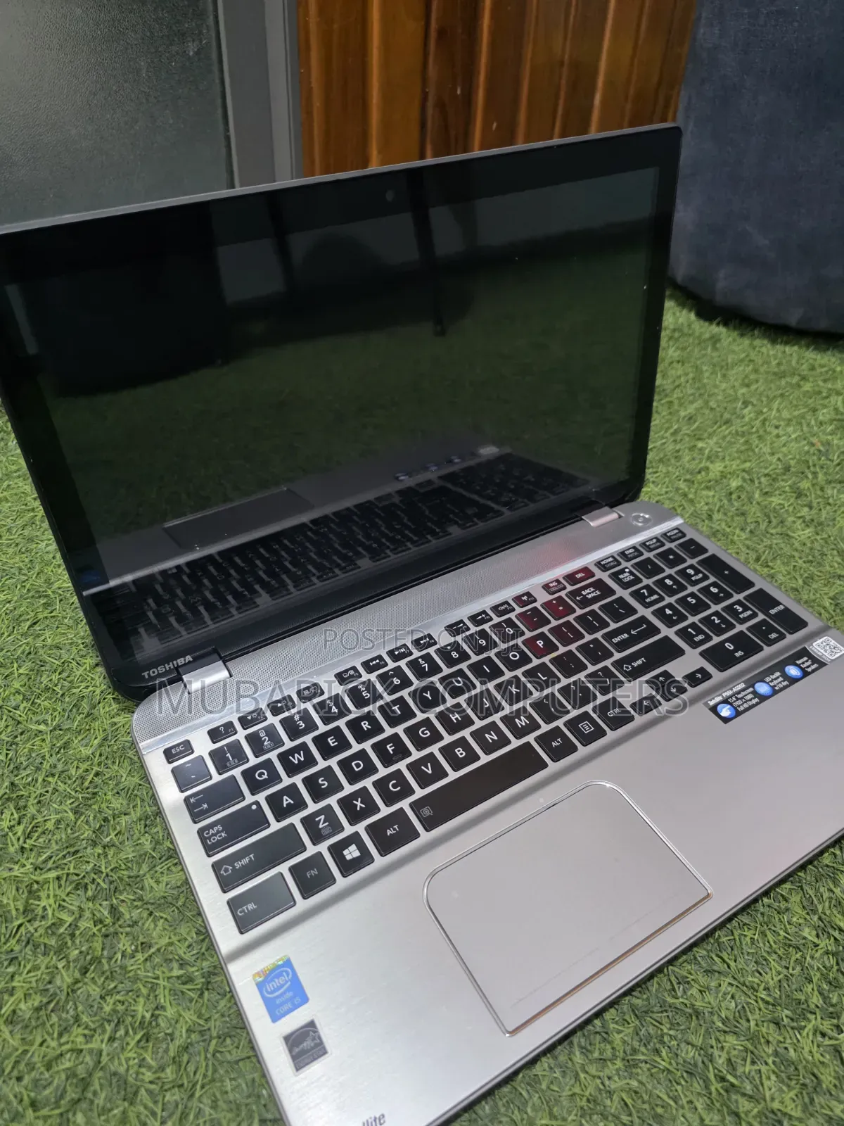 Laptop Toshiba Satellite P50T 8GB Intel Core i5 HDD 500GB