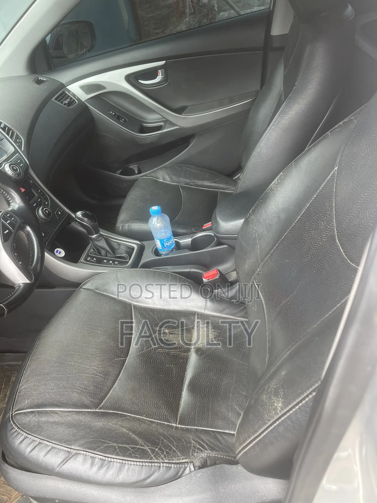 Hyundai Elantra Limited 4dr Sedan (1.8L 4cyl 6A) 2014 Silver