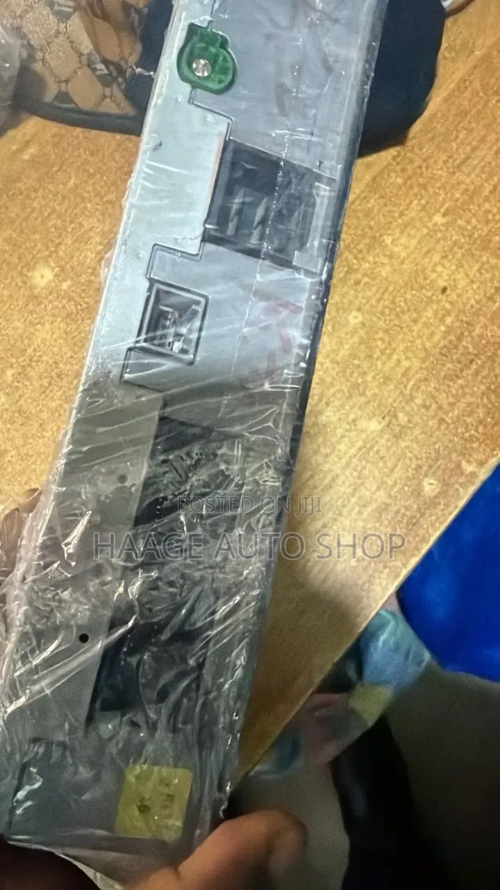 Amplifier Unit Land Rover Discovery 5 17-19