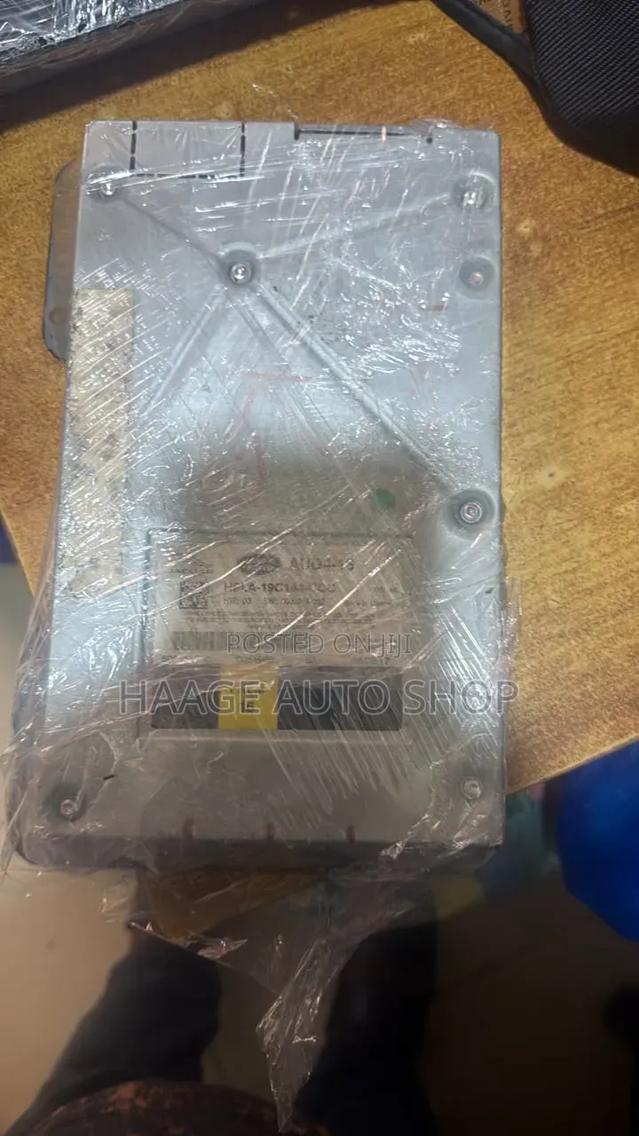 Amplifier Unit Land Rover Discovery 5 17-19