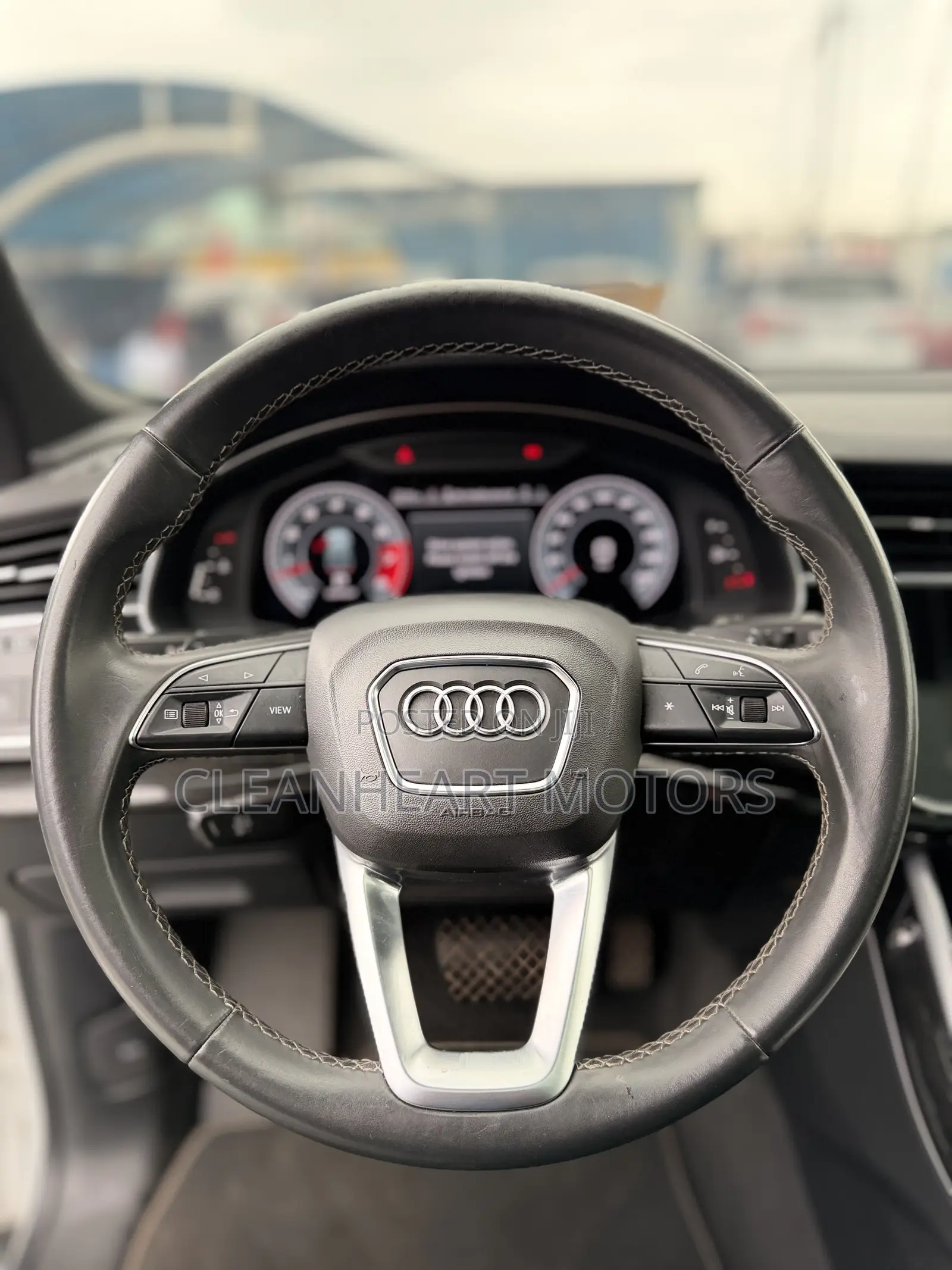 Audi Q8 2022 White