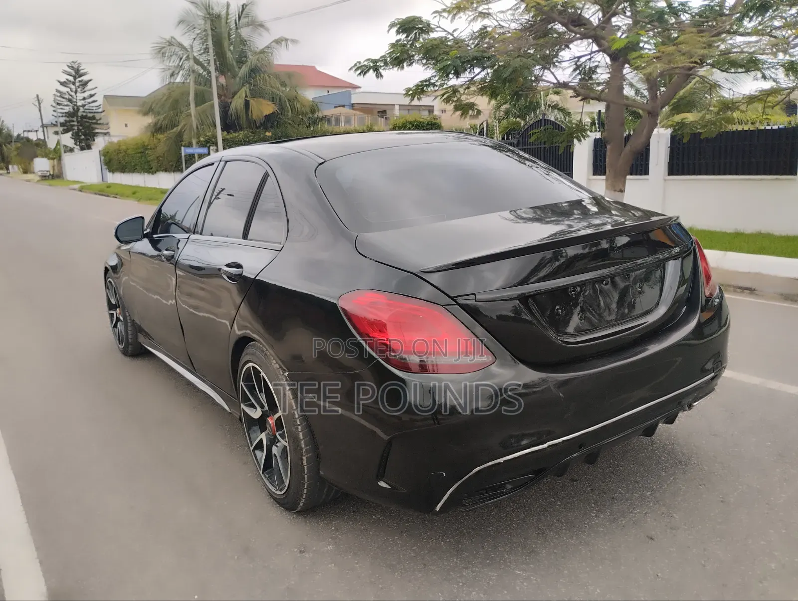 Mercedes-Benz C300 2020 Black