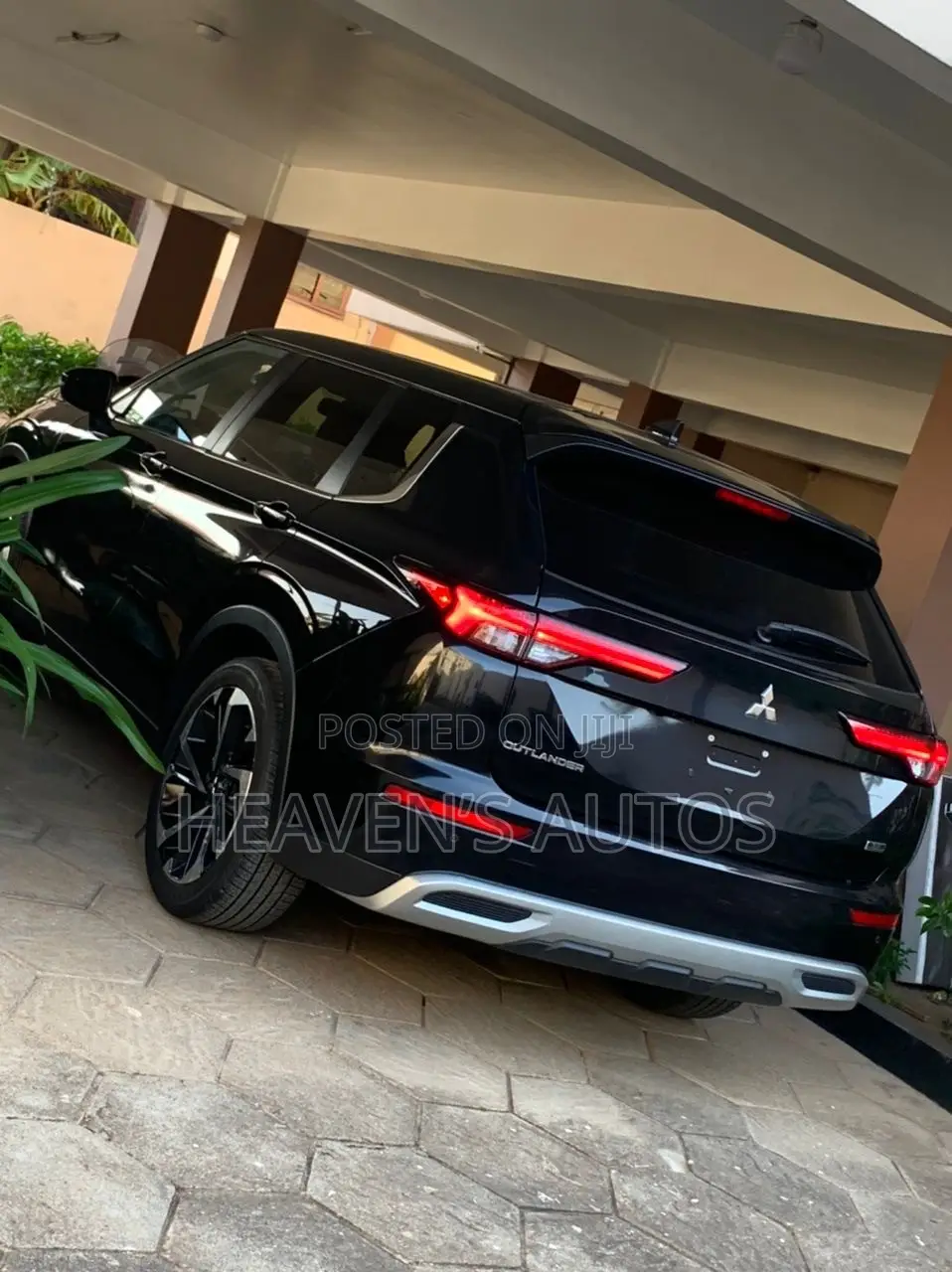 New Mitsubishi Outlander 2022 Black