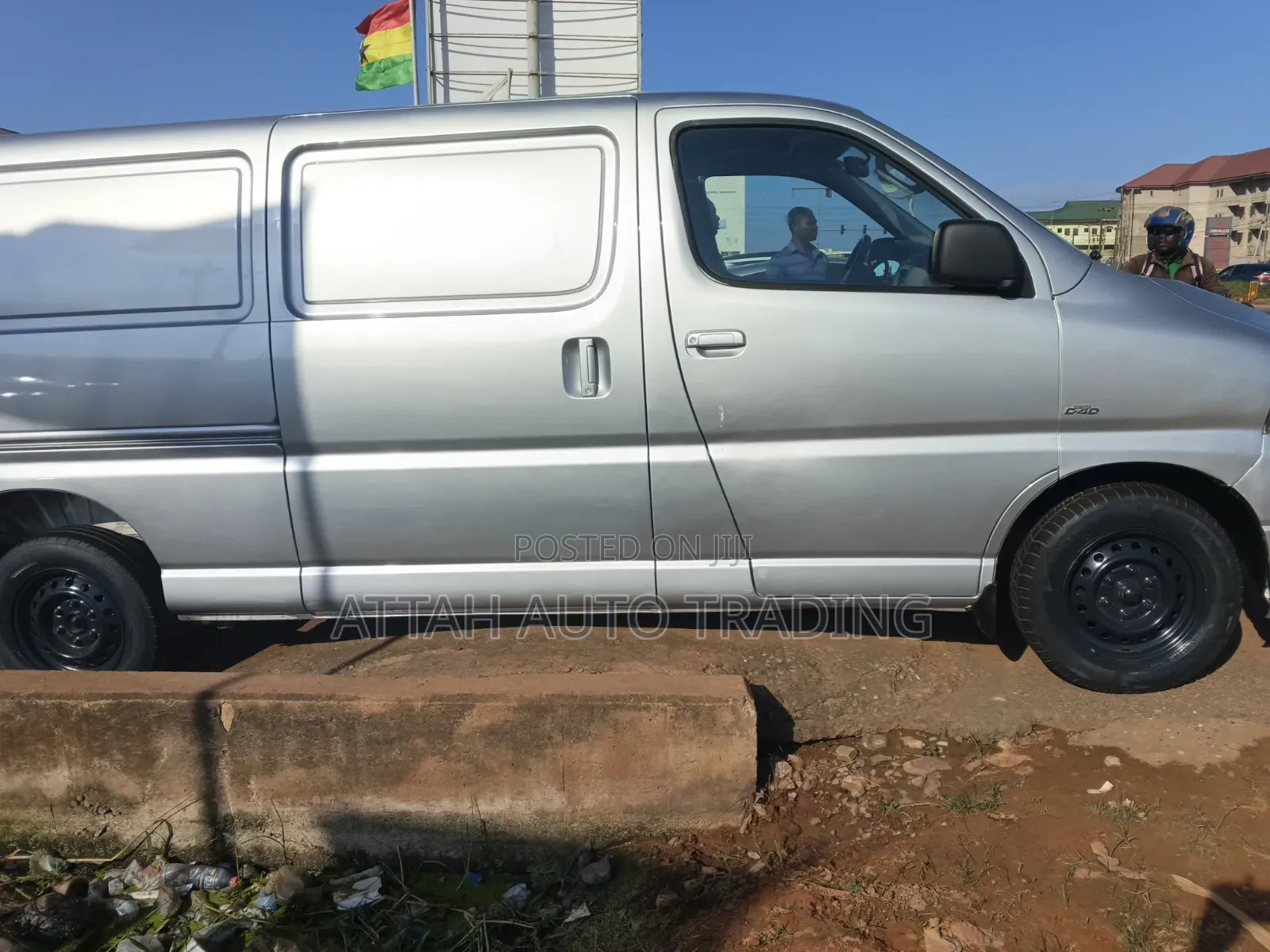 Toyota HiAce 2009 Silver