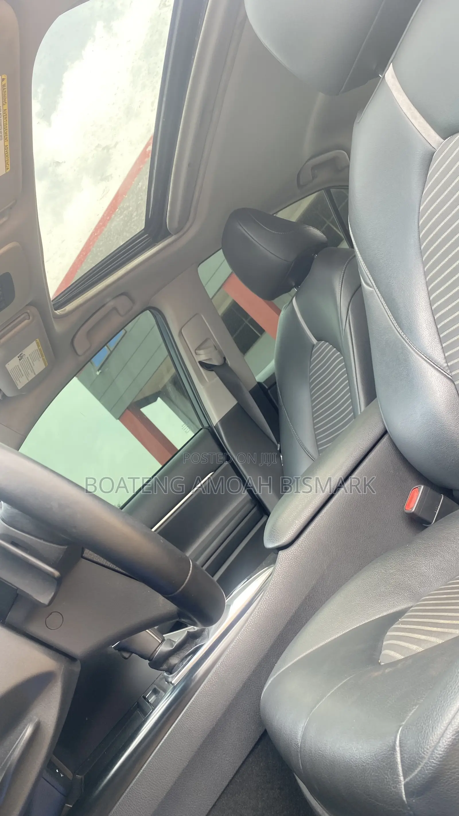 Toyota Camry SE (2.5L 4cyl 8A) 2019 Matt Black