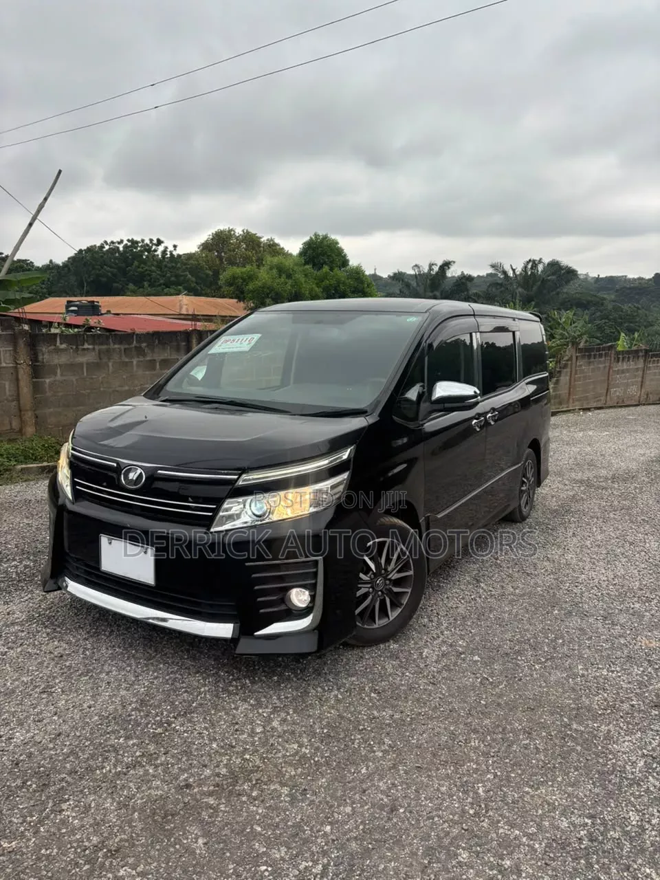 Toyota Voxy Hybrid X 2WD 7-Seater 2015 Black