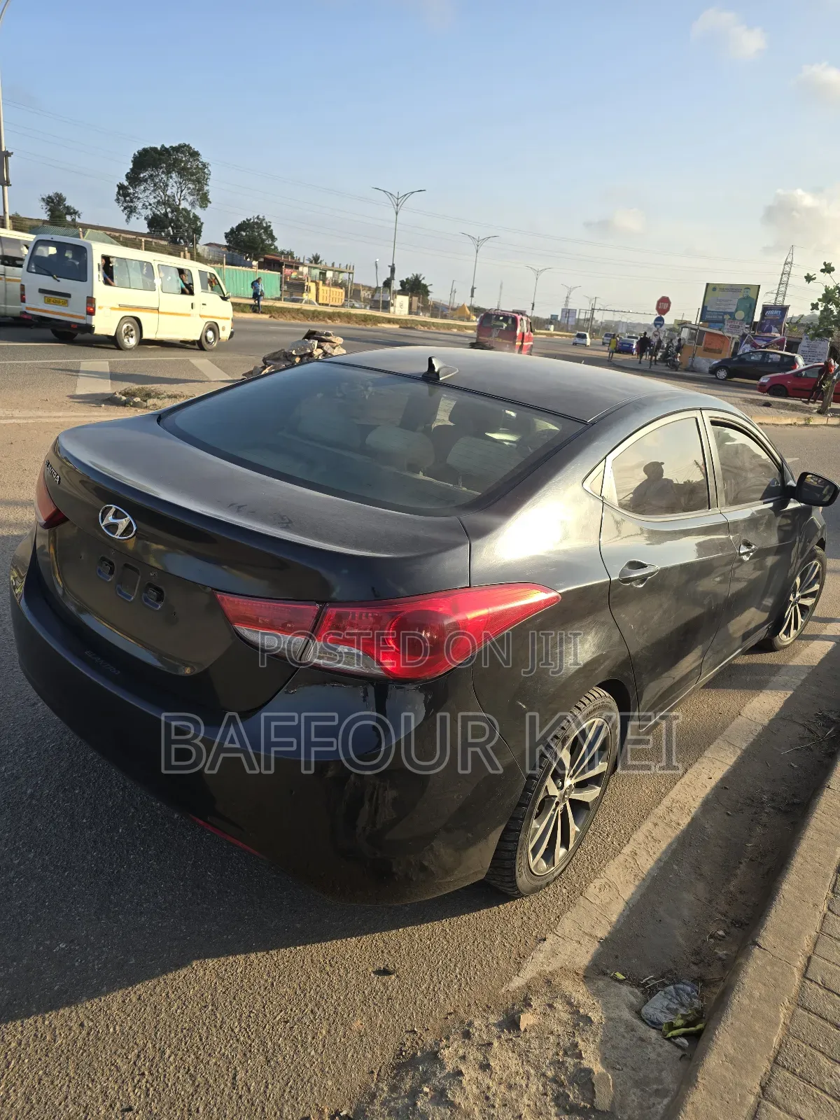 Hyundai Elantra Limited Sedan FWD (1.8L 4cyl 6A) 2013 Black